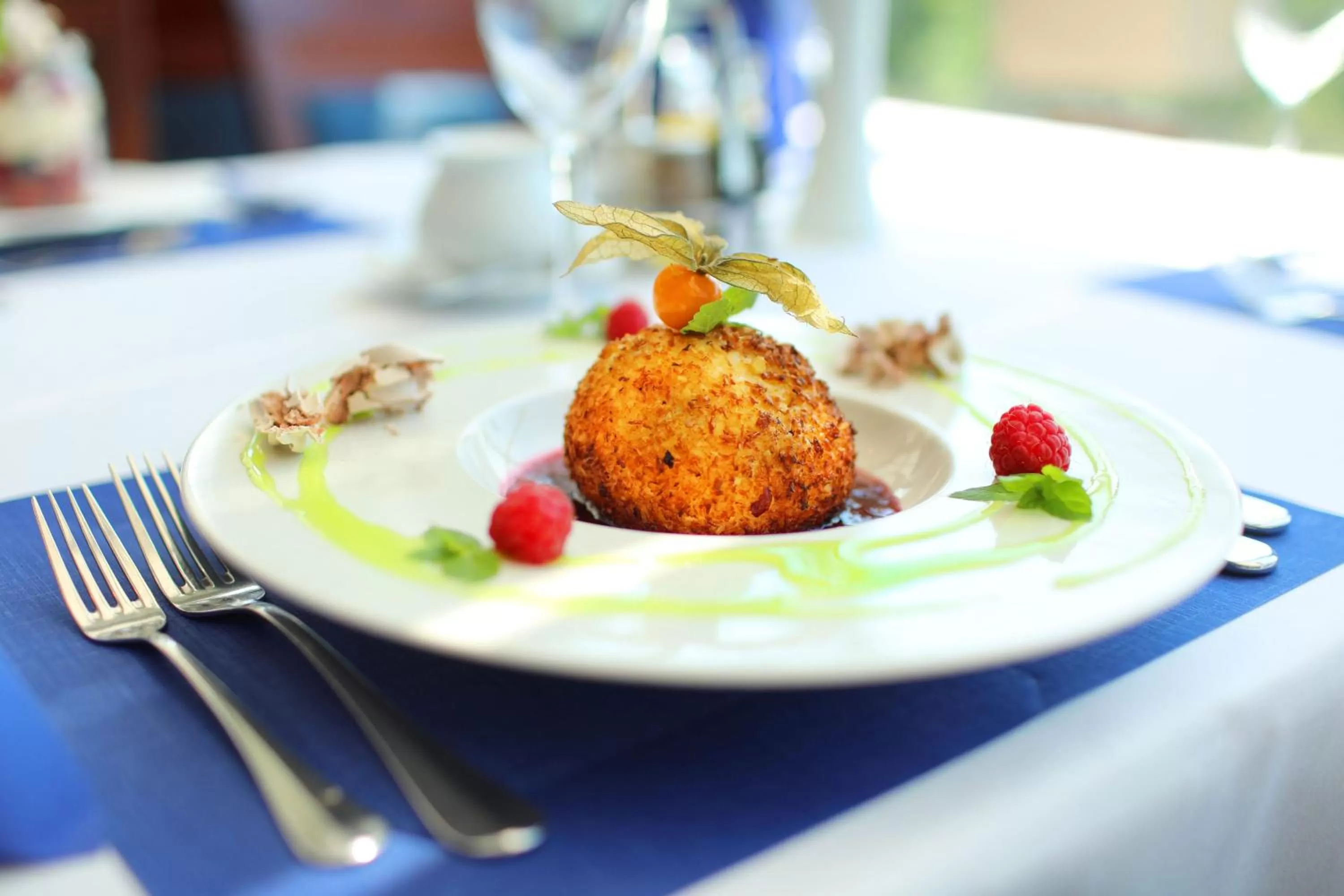 Restaurant/places to eat in Hotel Belweder