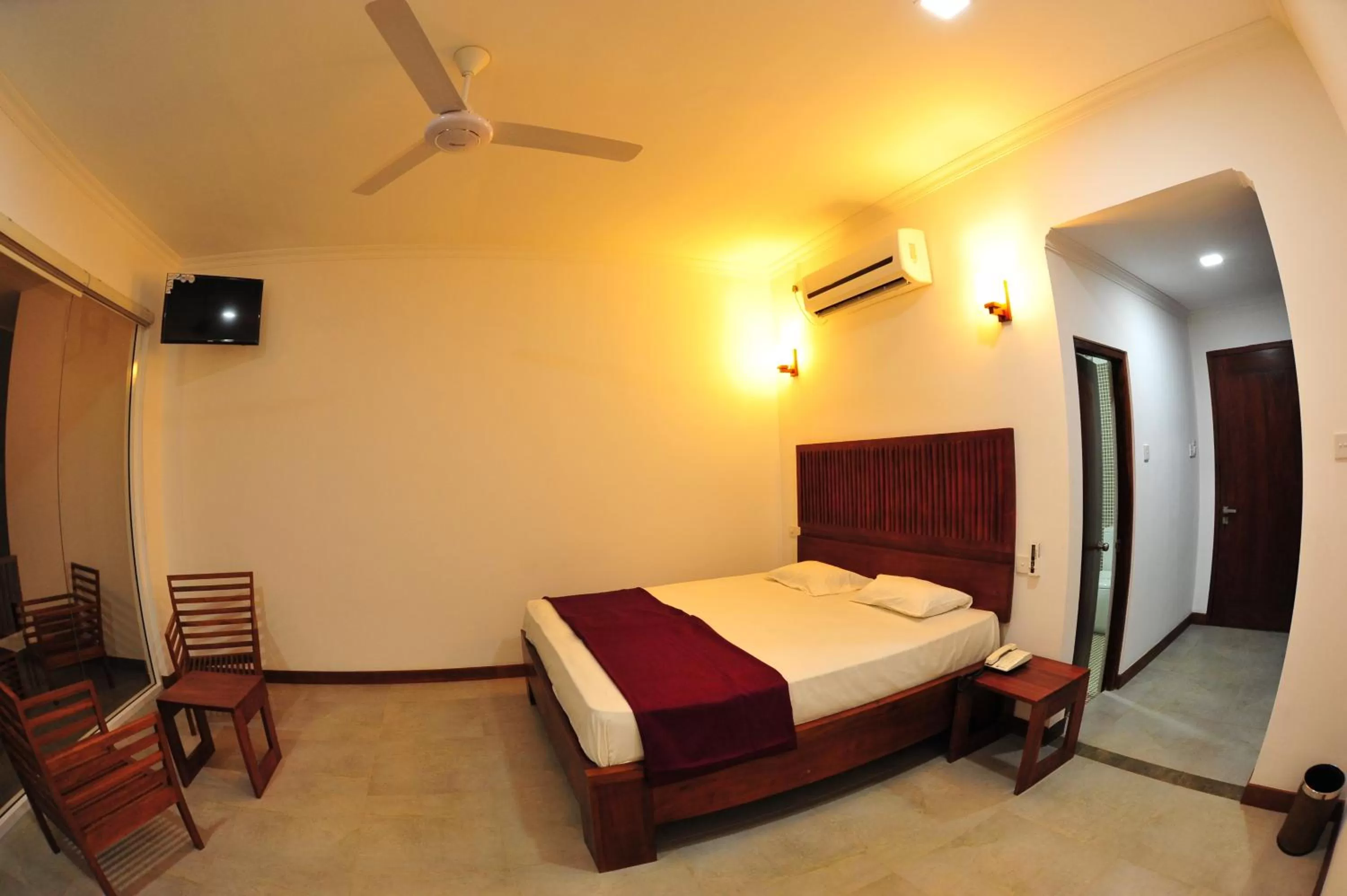 Photo of the whole room, Bed in Anantamaa Hotel