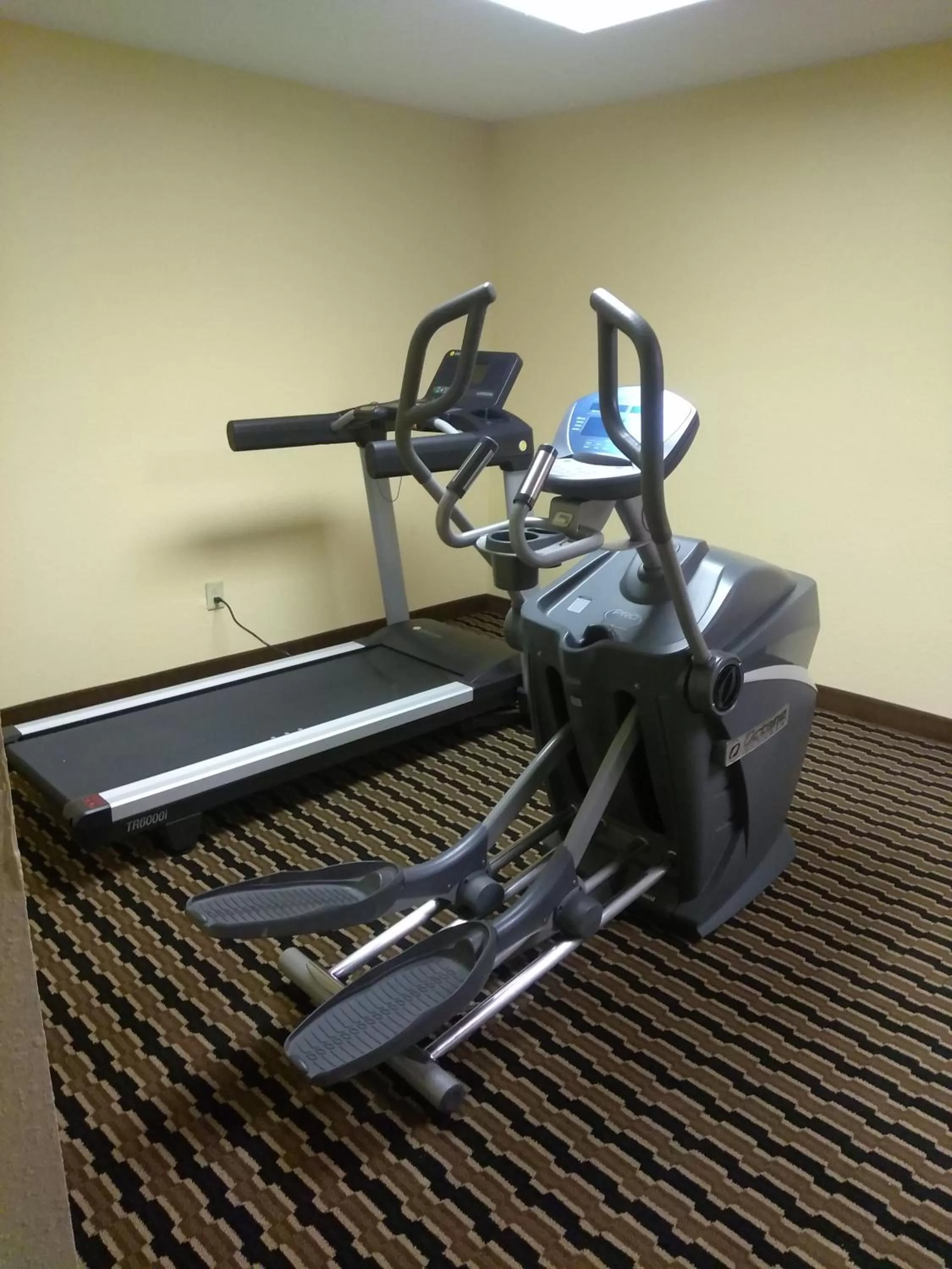 Fitness centre/facilities in Expo Inn