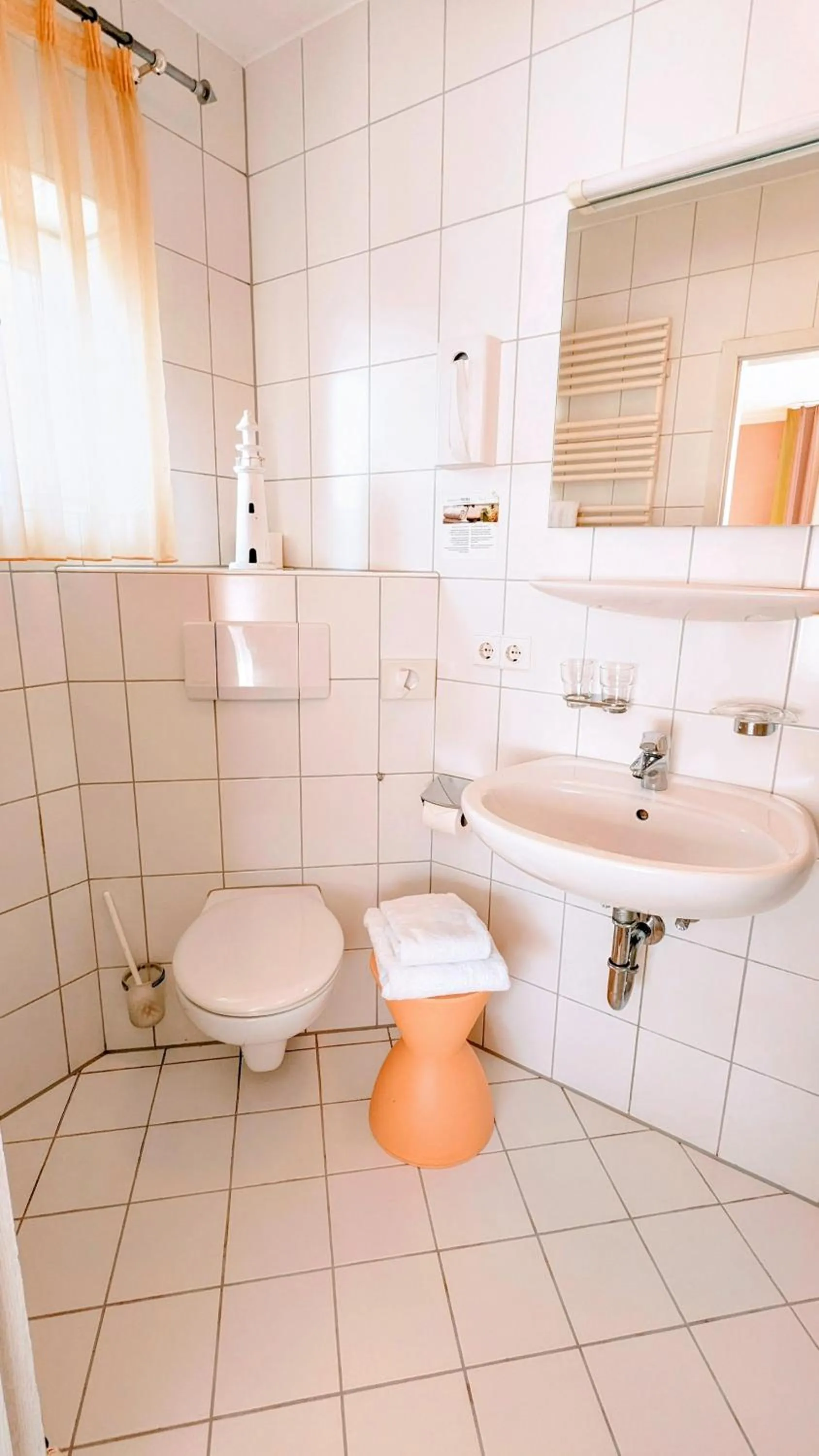 Shower in Ambient Hotel am Europakanal