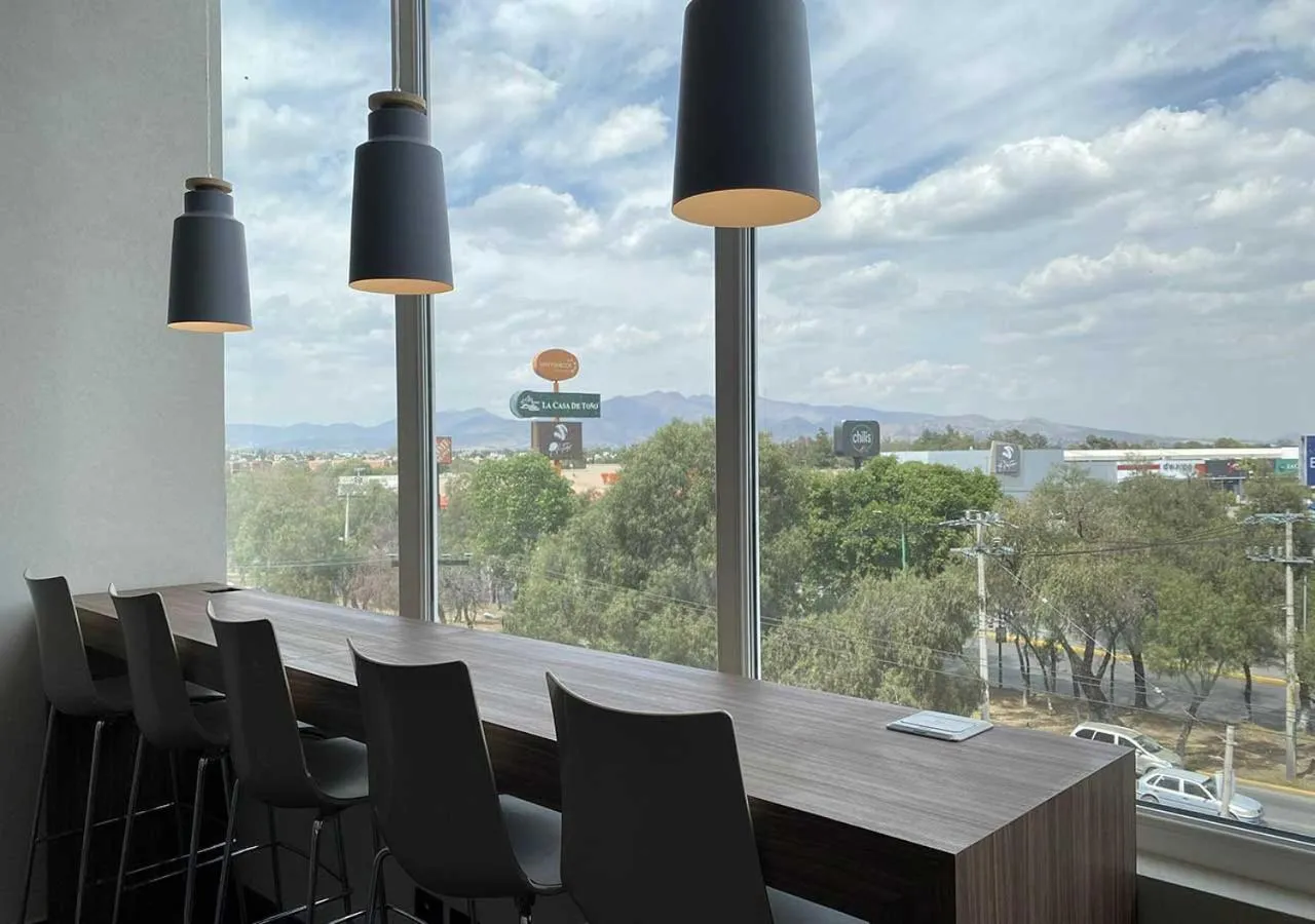 Dining area in Hotel MX mas cuautitlan Izcalli, Trademark by Wyndham