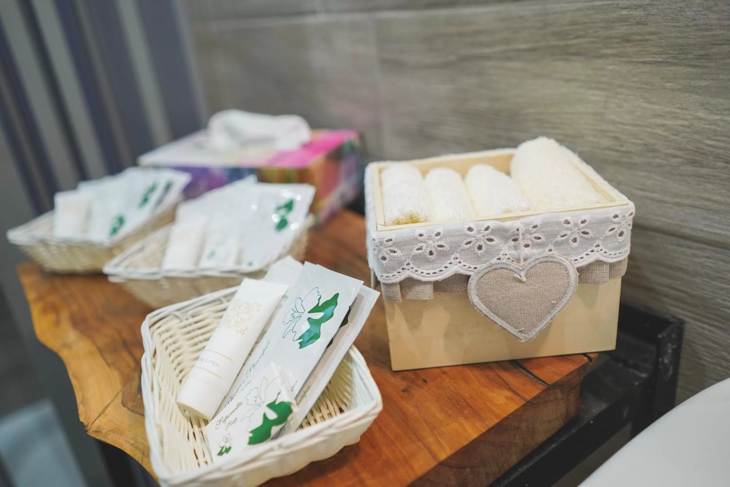 Shower in Ulivo Design b&b