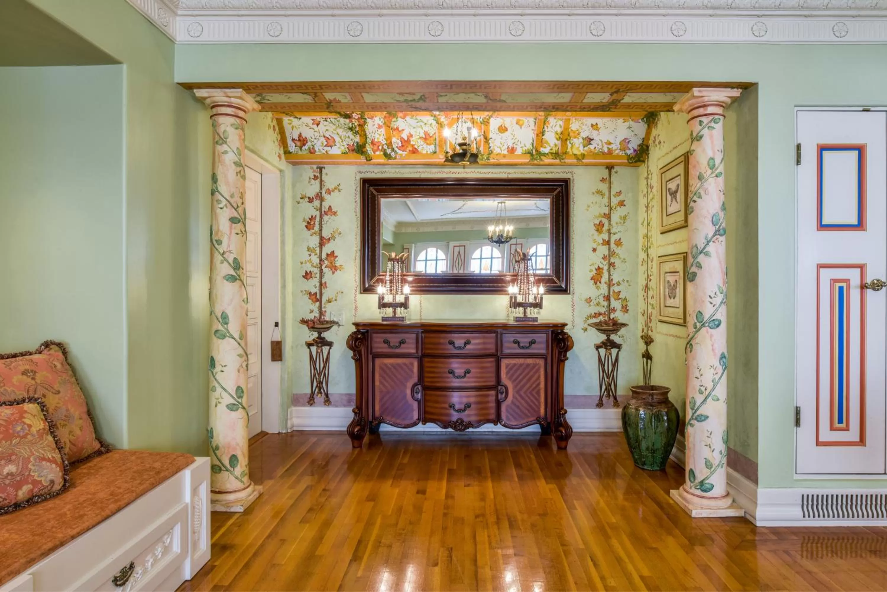Facade/entrance in The Villa Casa Casuarina
