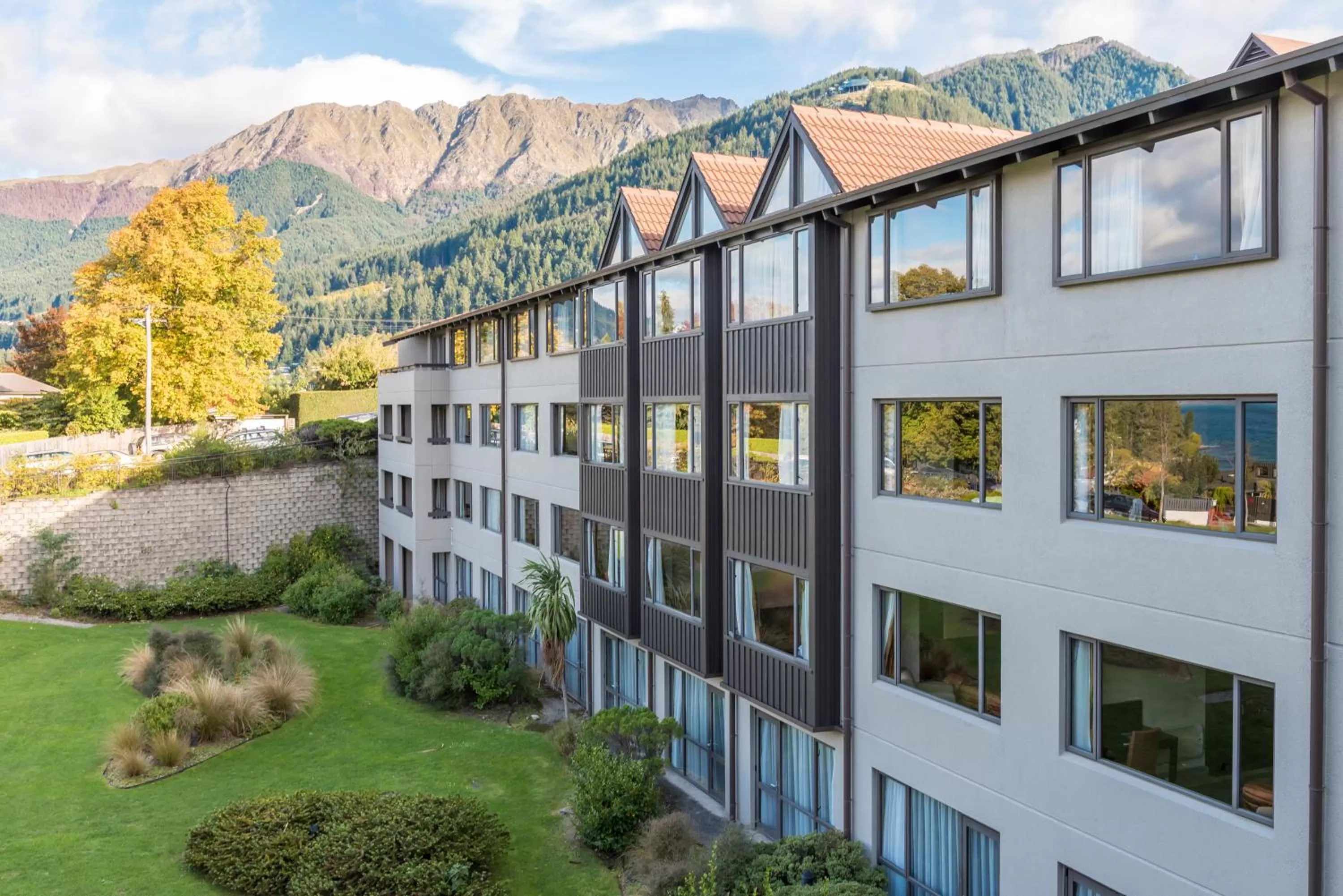 Property building in Copthorne Hotel & Resort Lakefront Queenstown