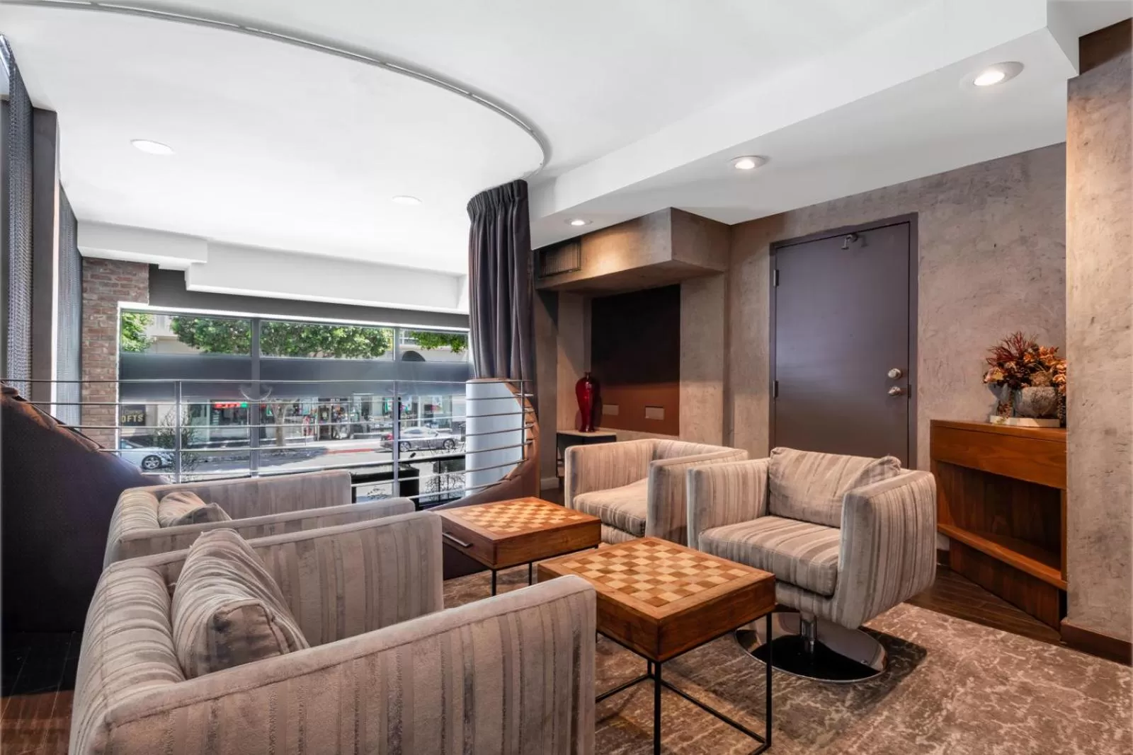 Lounge or bar in The O Hotel, Trademark Collection by Wyndham