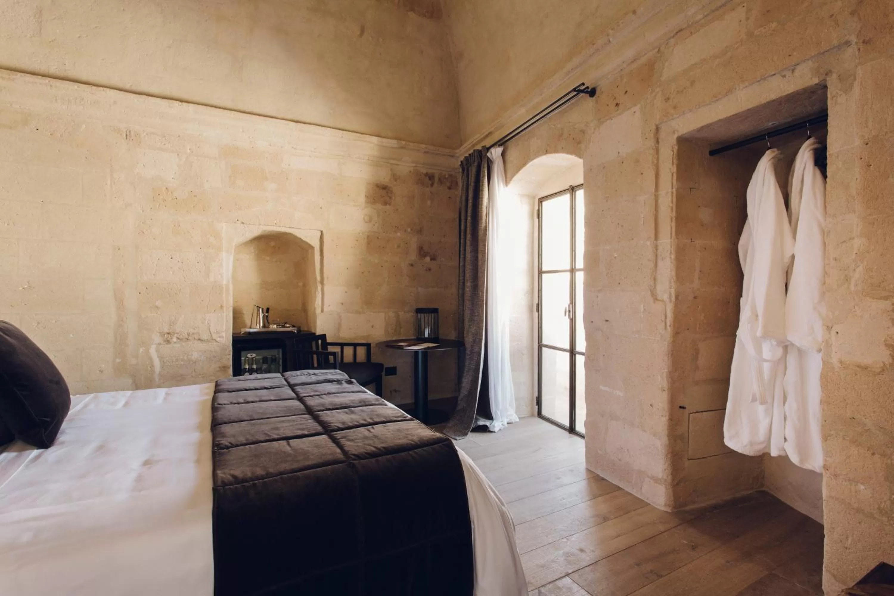 Photo of the whole room, Bed in Il Palazzotto I Residence & Winery