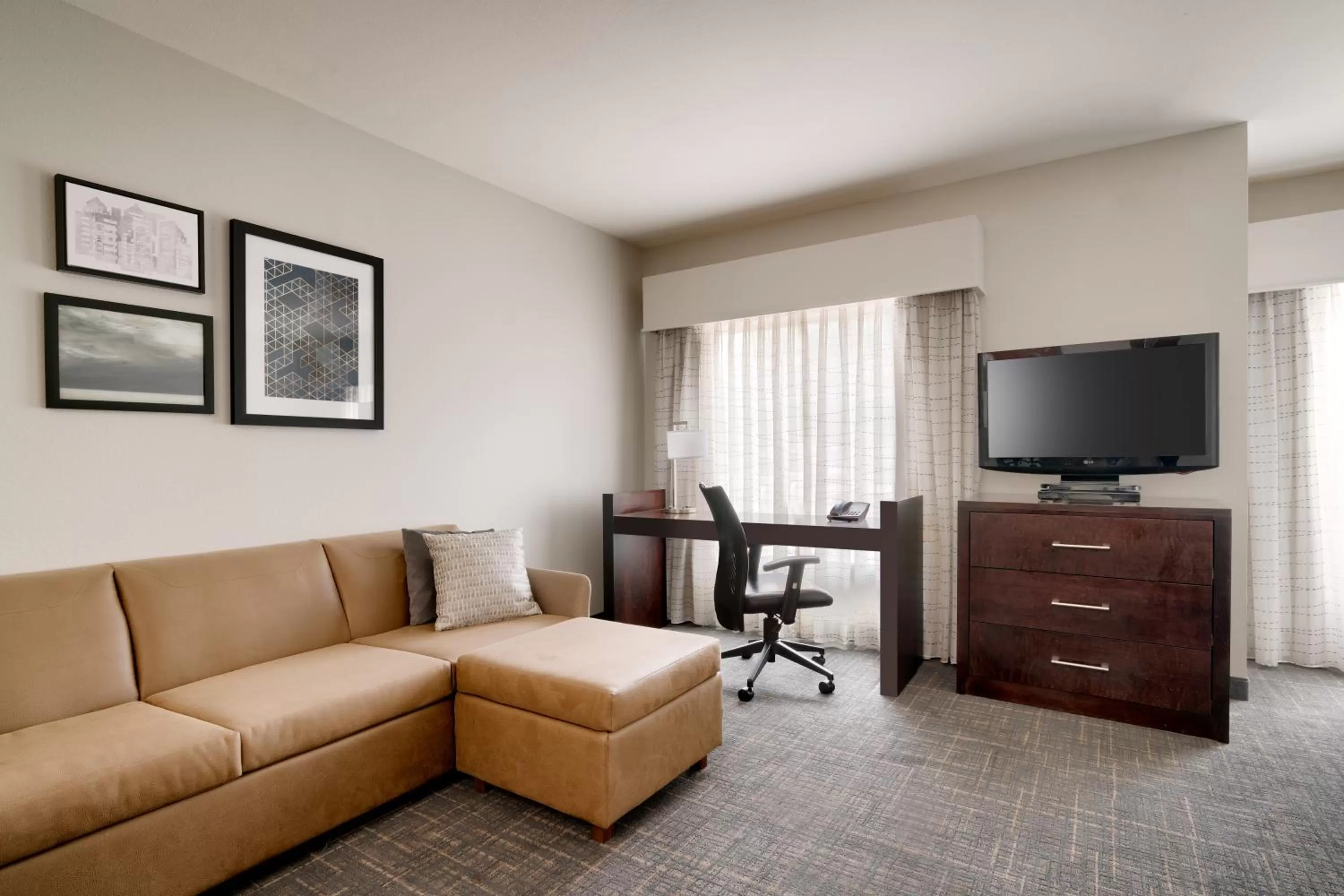 TV and multimedia in Residence Inn by Marriott Houston I-10 West/Park Row