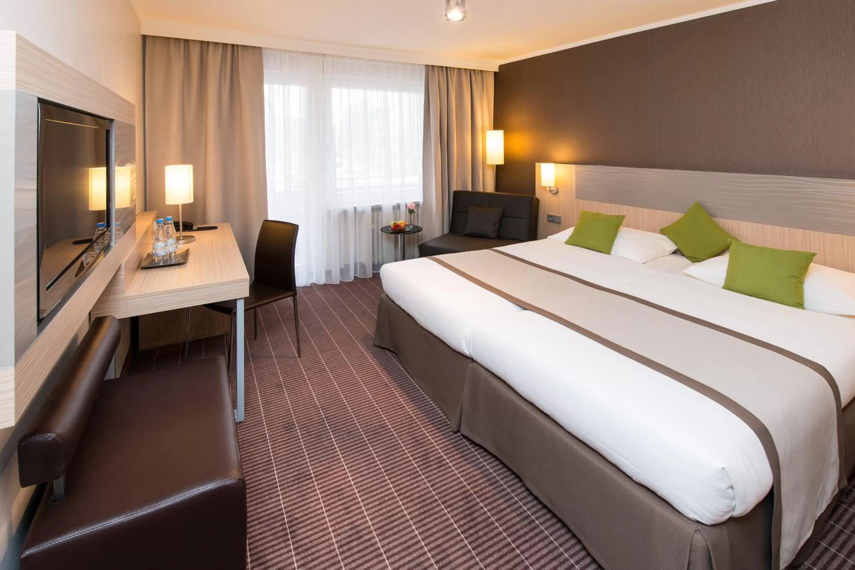 Photo of the whole room, Bed in Hotel New Orly