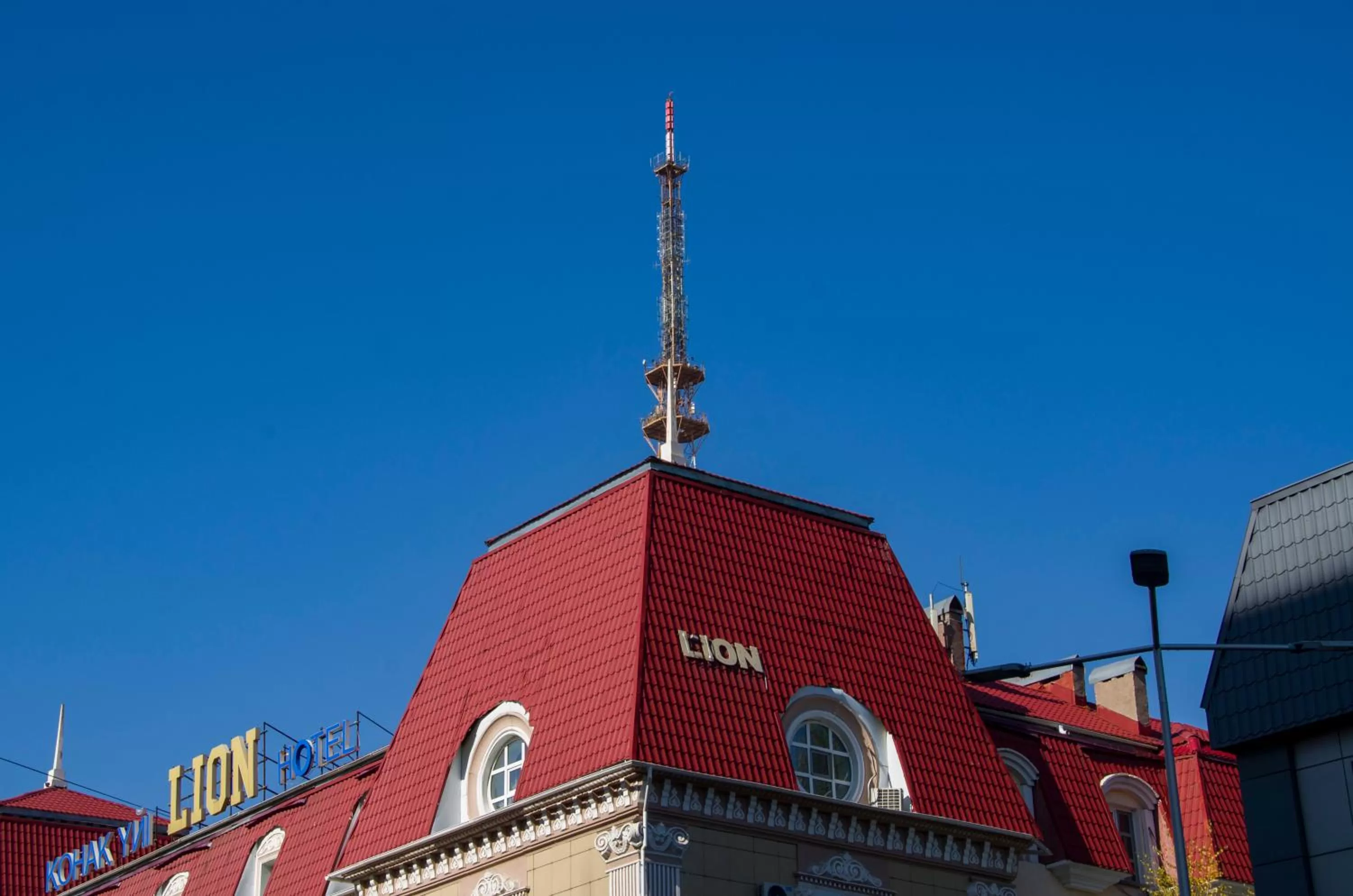 Property Building in Lion Hotel