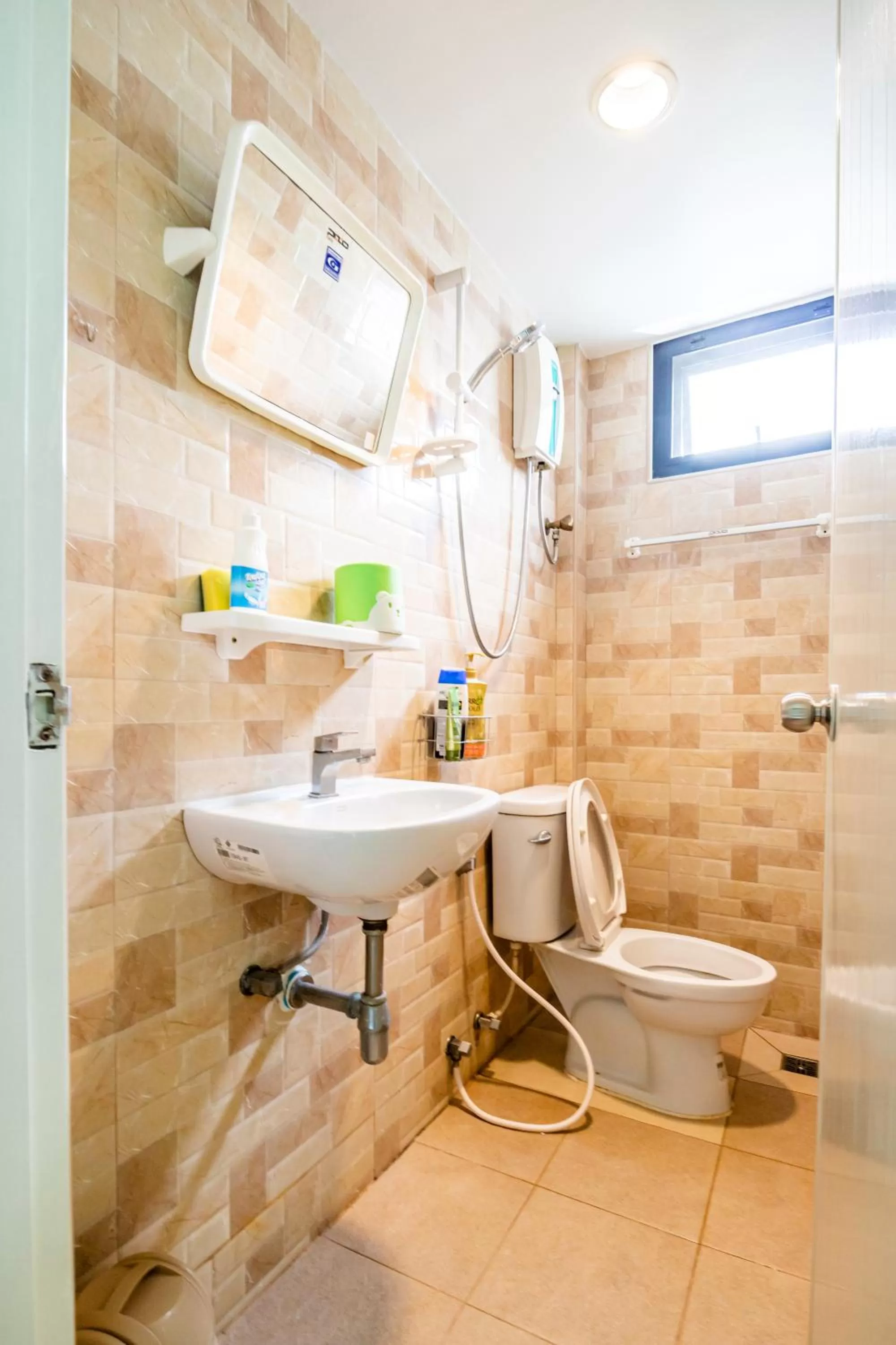 Bathroom in The Cube Sathorn Boutique Hotel เดอะ คิวบ์ สาทร บูติค โฮเทล Near BTS Surasak