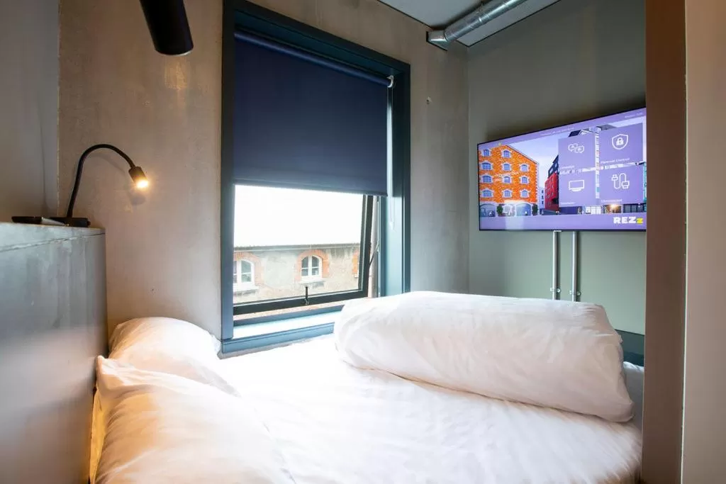 Bedroom, Bed in REZz Cork