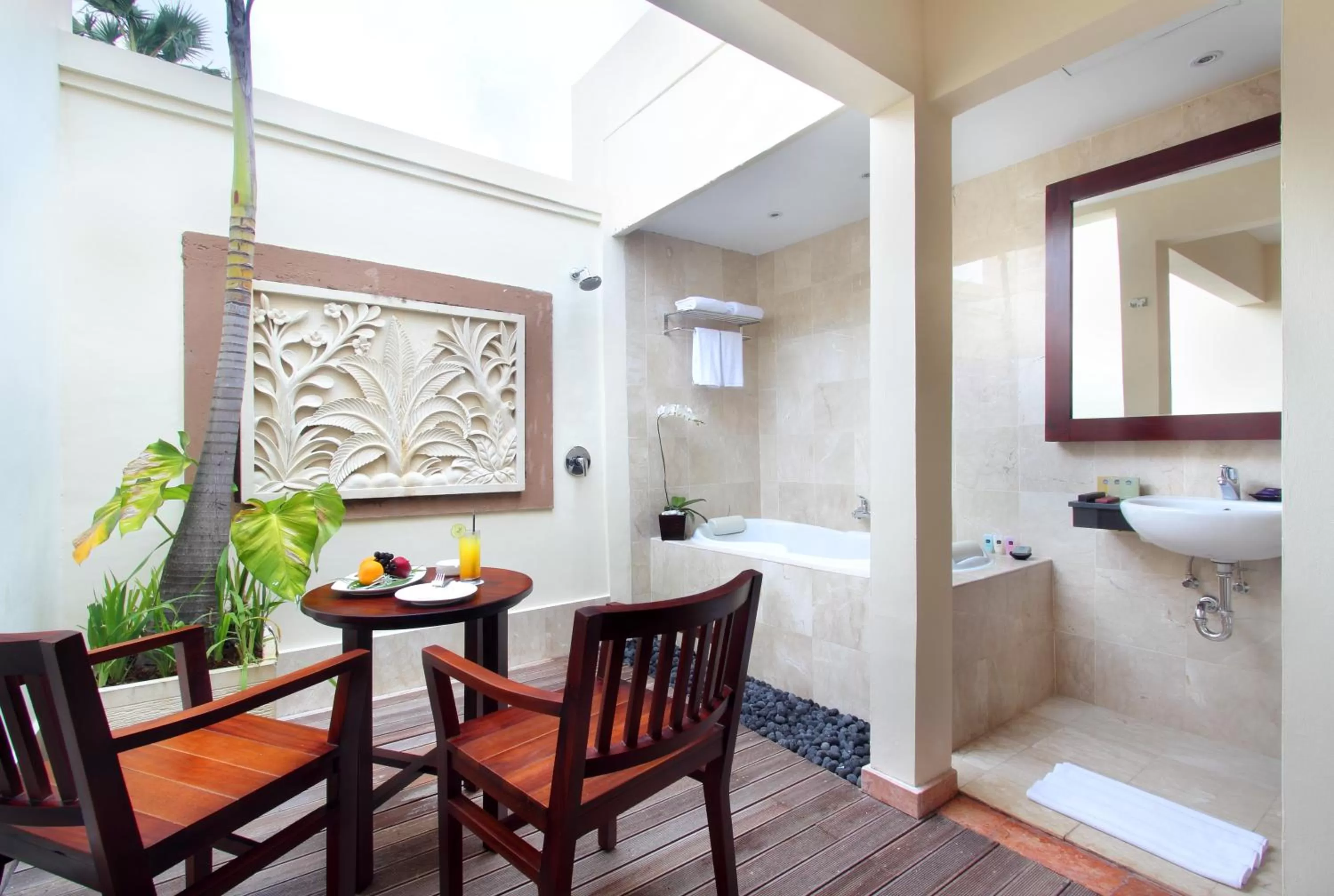 Bathroom in Best Western Kuta Villa