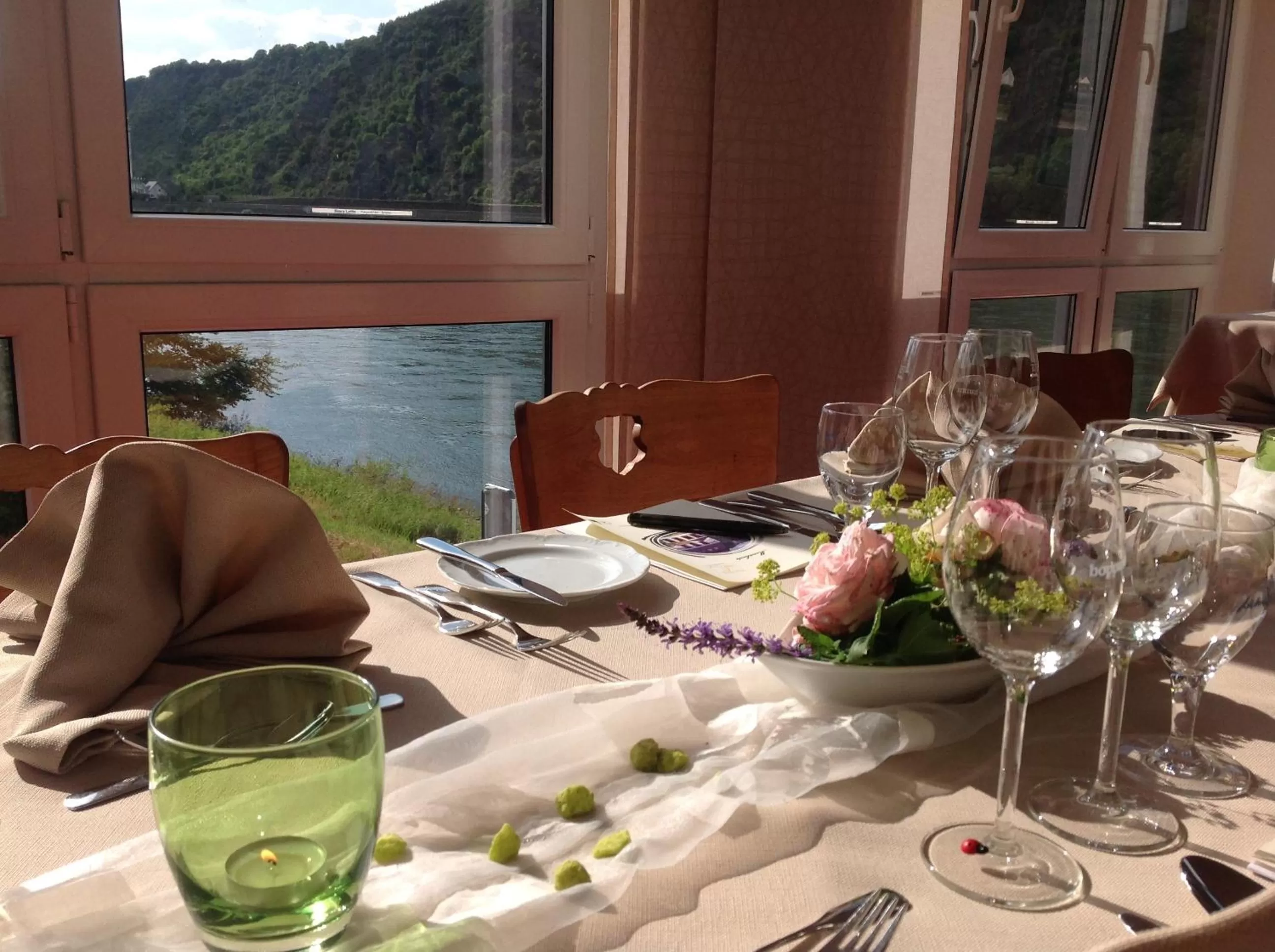 Restaurant/places to eat in Weinhotel Landsknecht