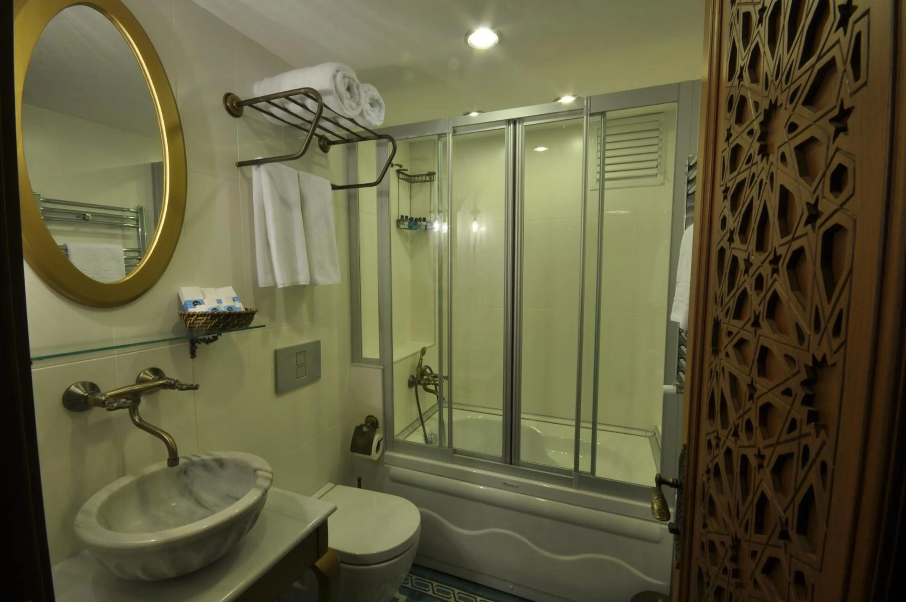 Bathroom in Merial Hotel Sultanahmet