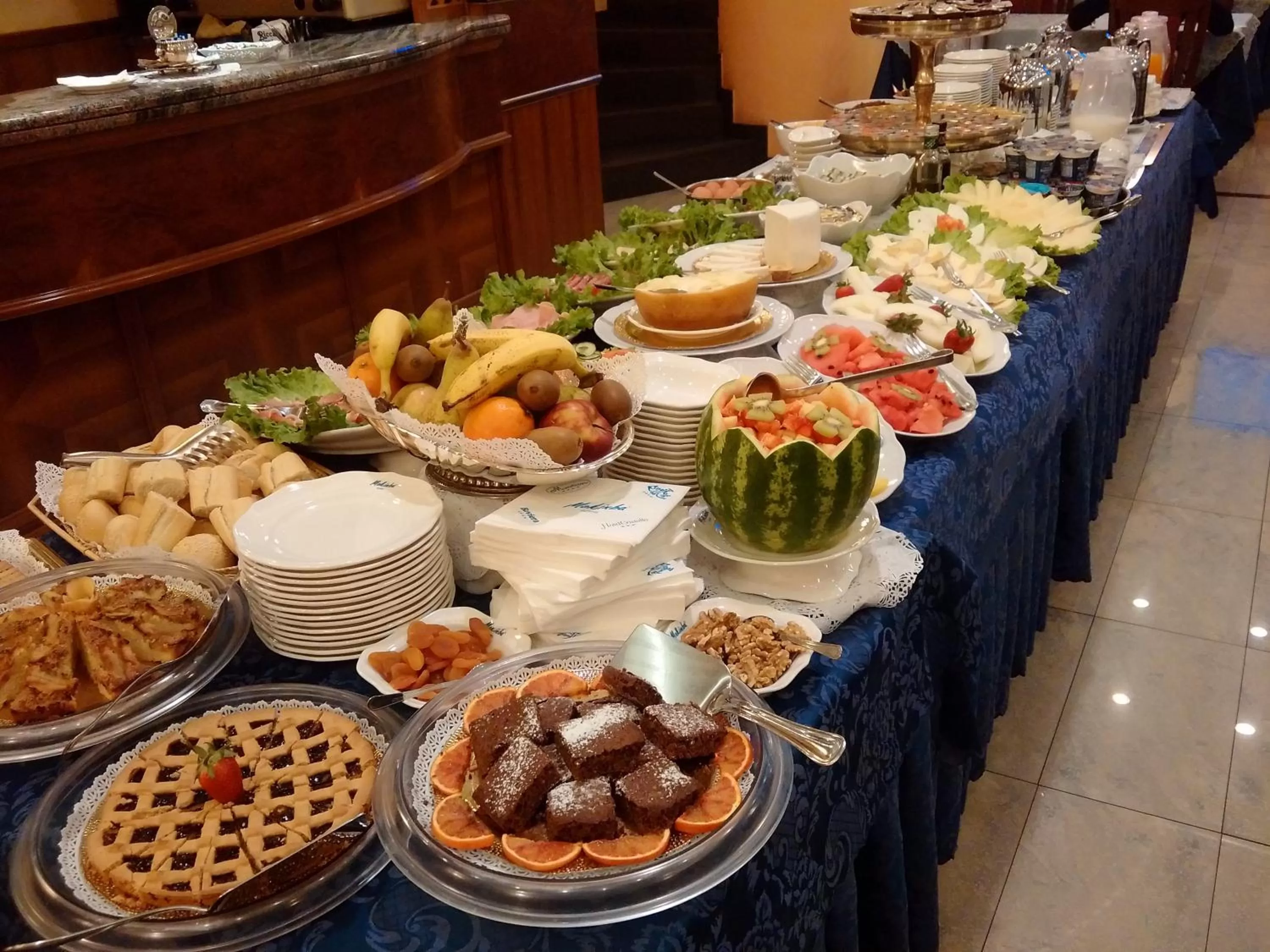 Food in Mokinba Hotels King