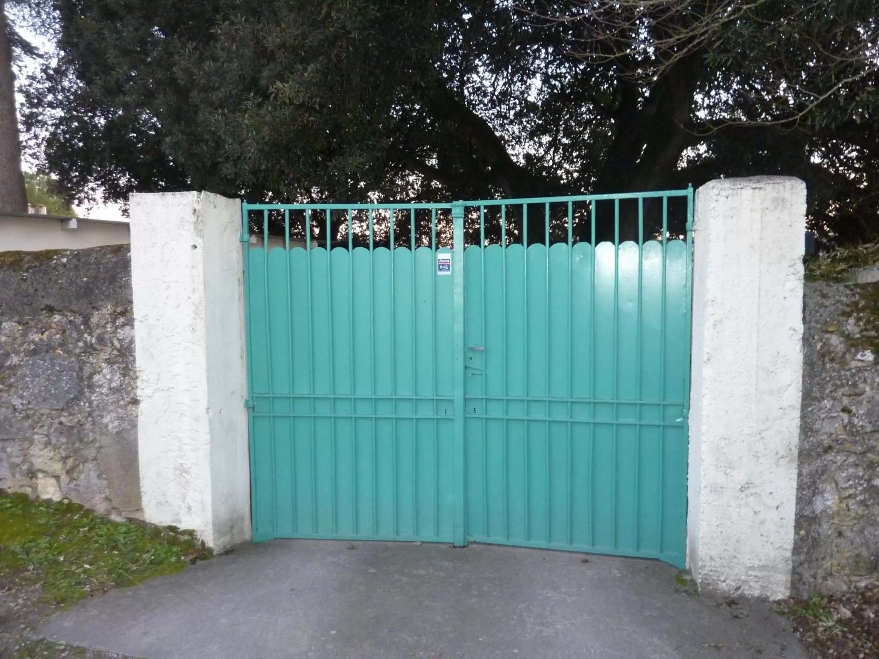 Facade/entrance in Beaux Chênes