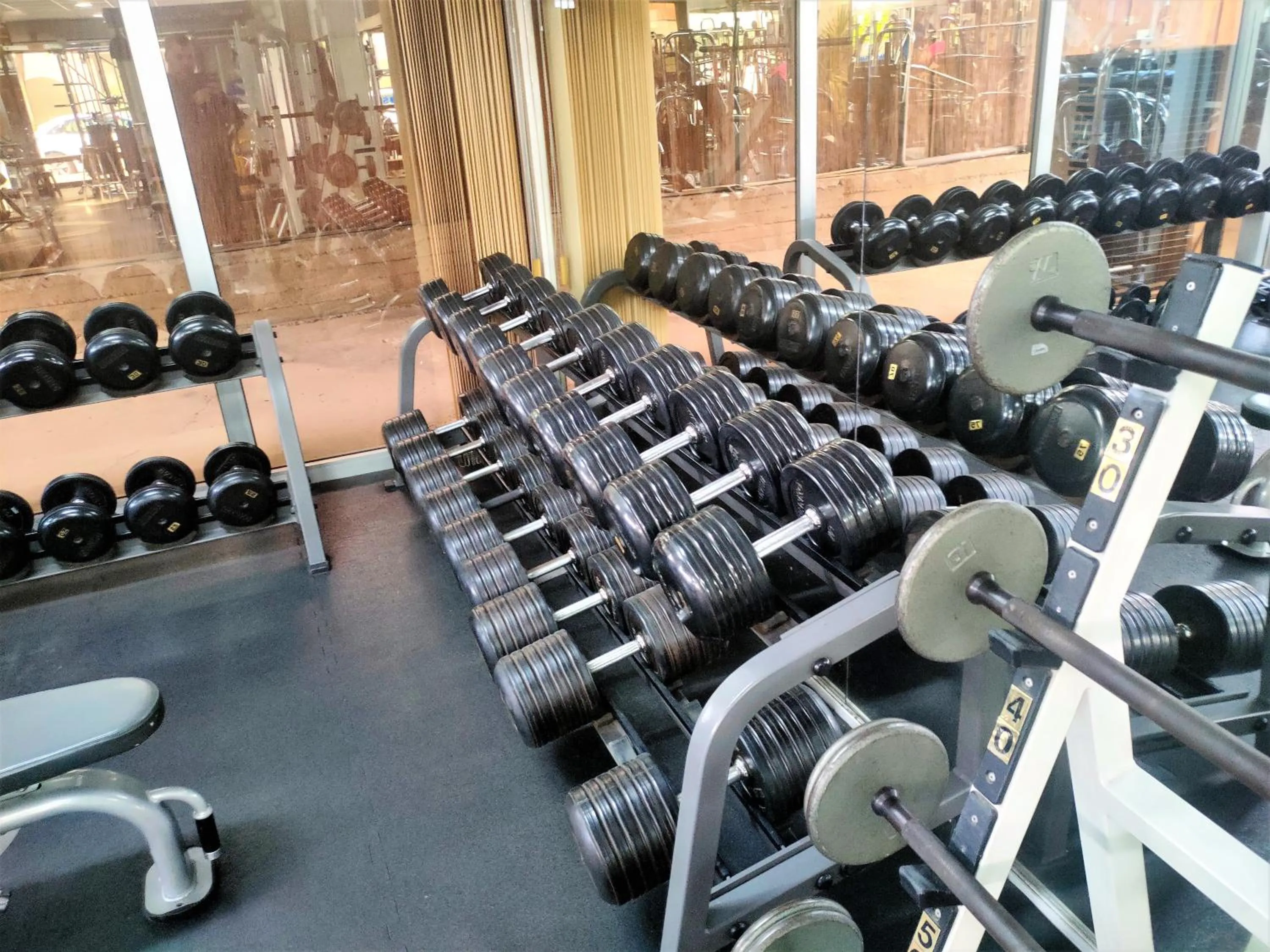 Fitness centre/facilities in Almond Business Hotel