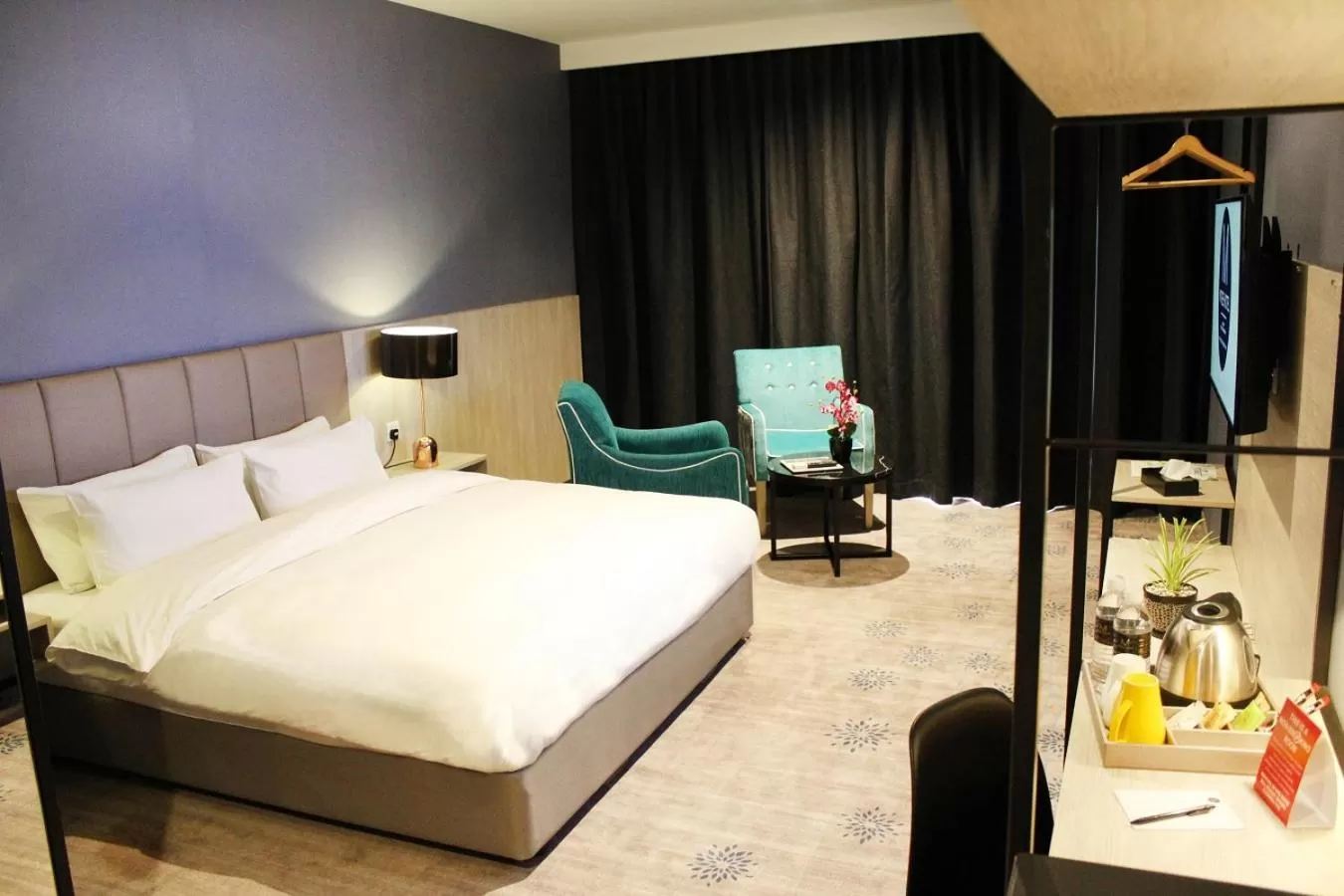 Photo of the whole room in MTREE Hotel