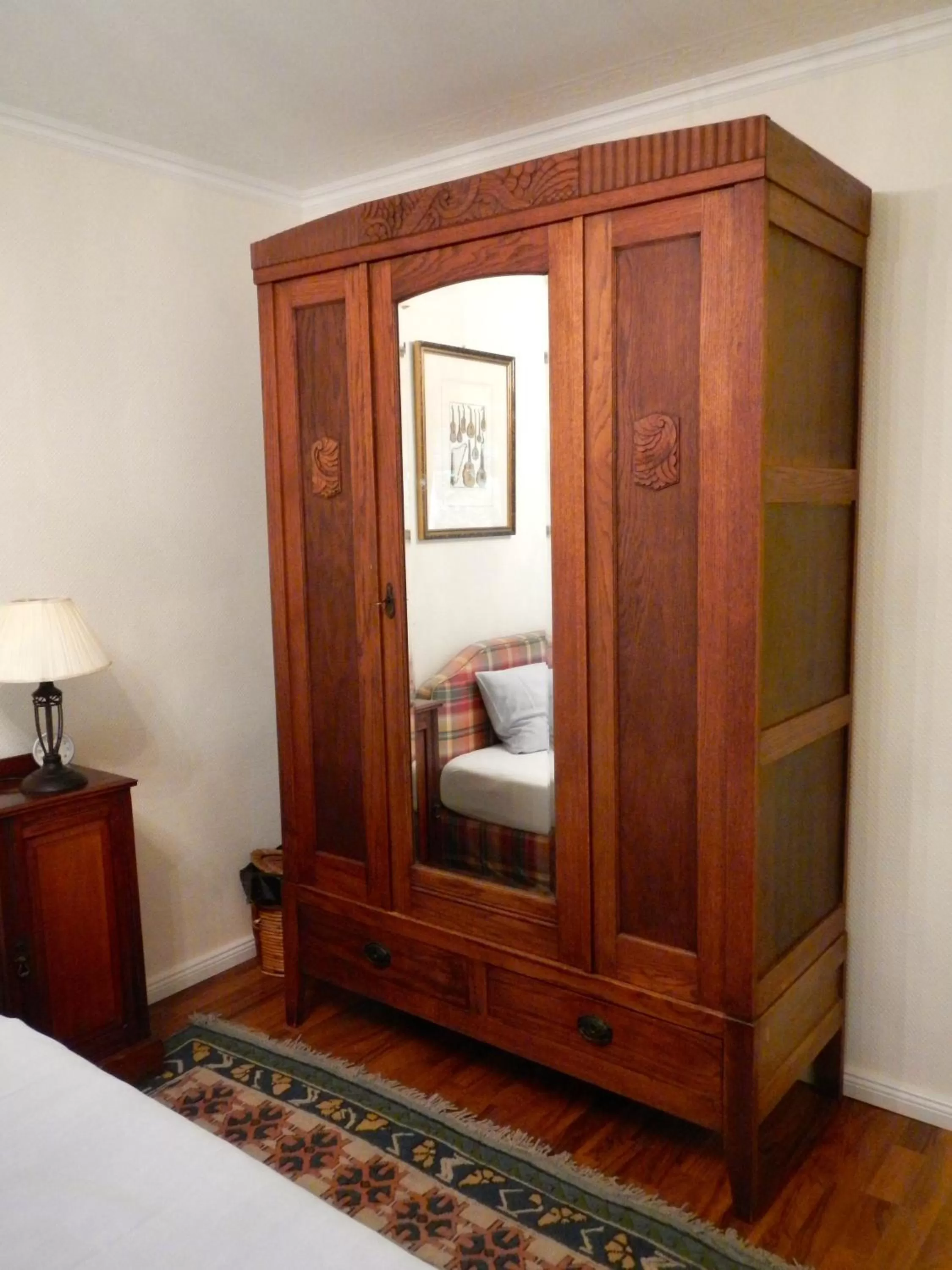 Photo of the whole room, Bed in Hotel Villa Meererbusch