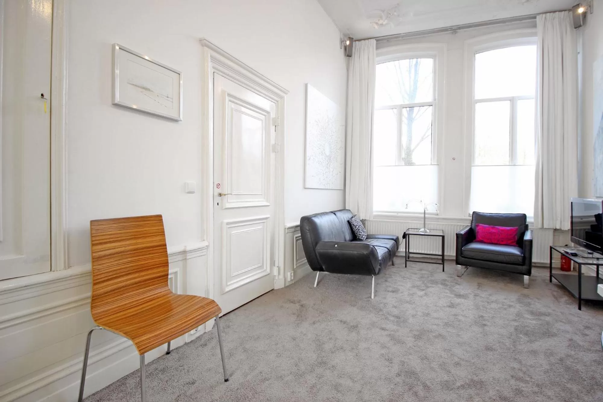 Living room in Cozy Jordaan canalhouse near Anne Frank House