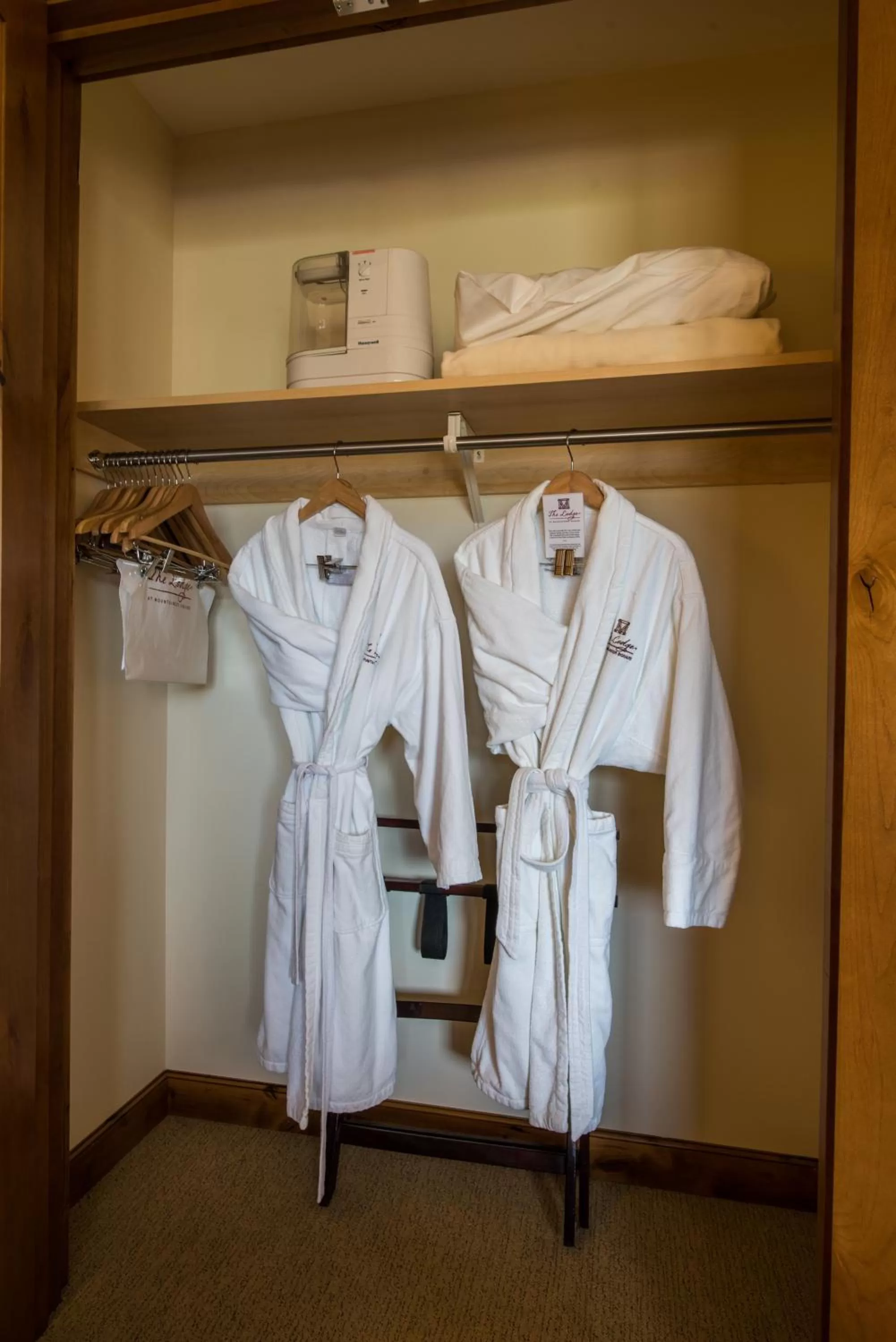 The Lodge at Mountaineer Square