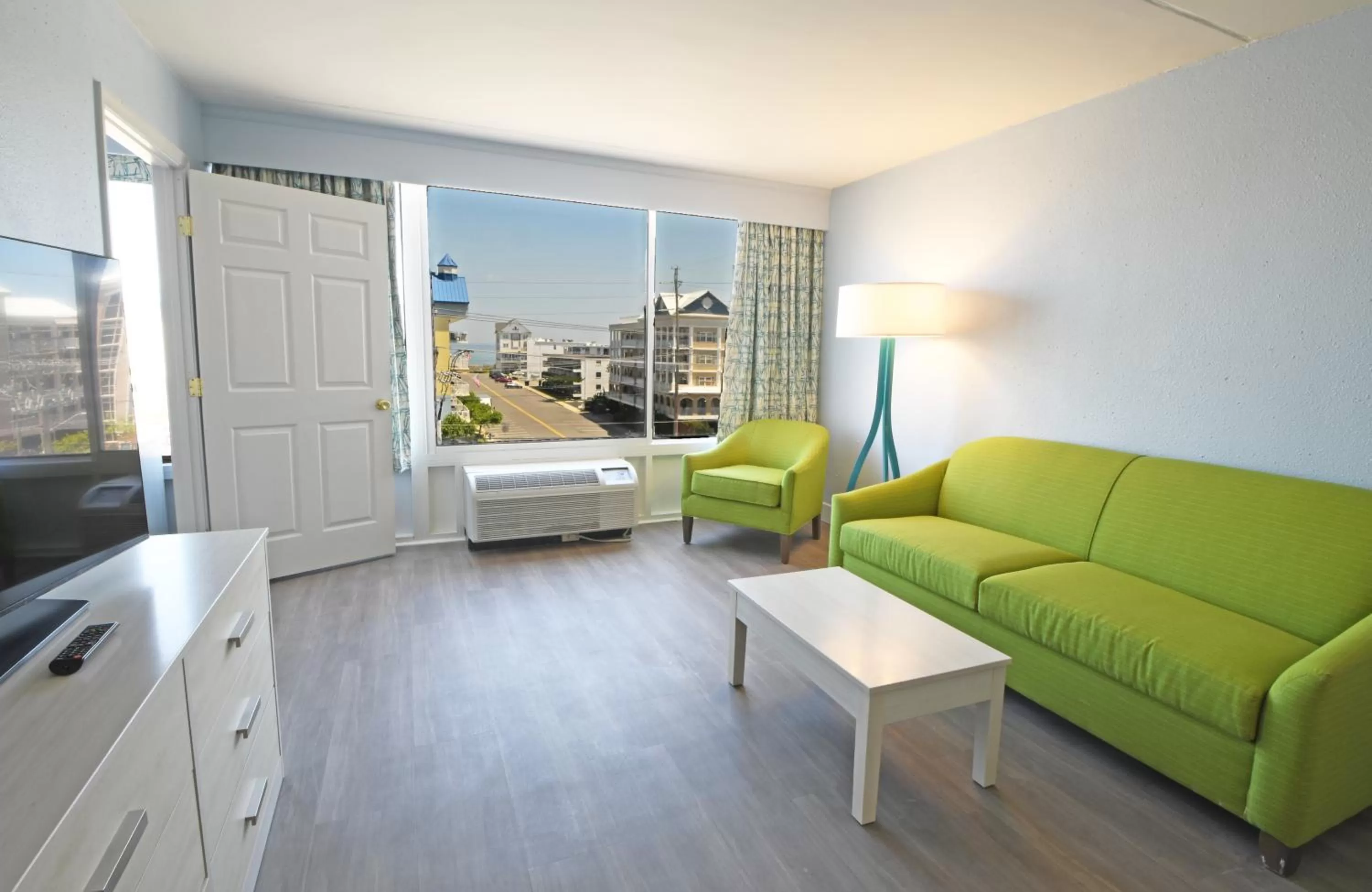 Seating area in Fenwick Inn