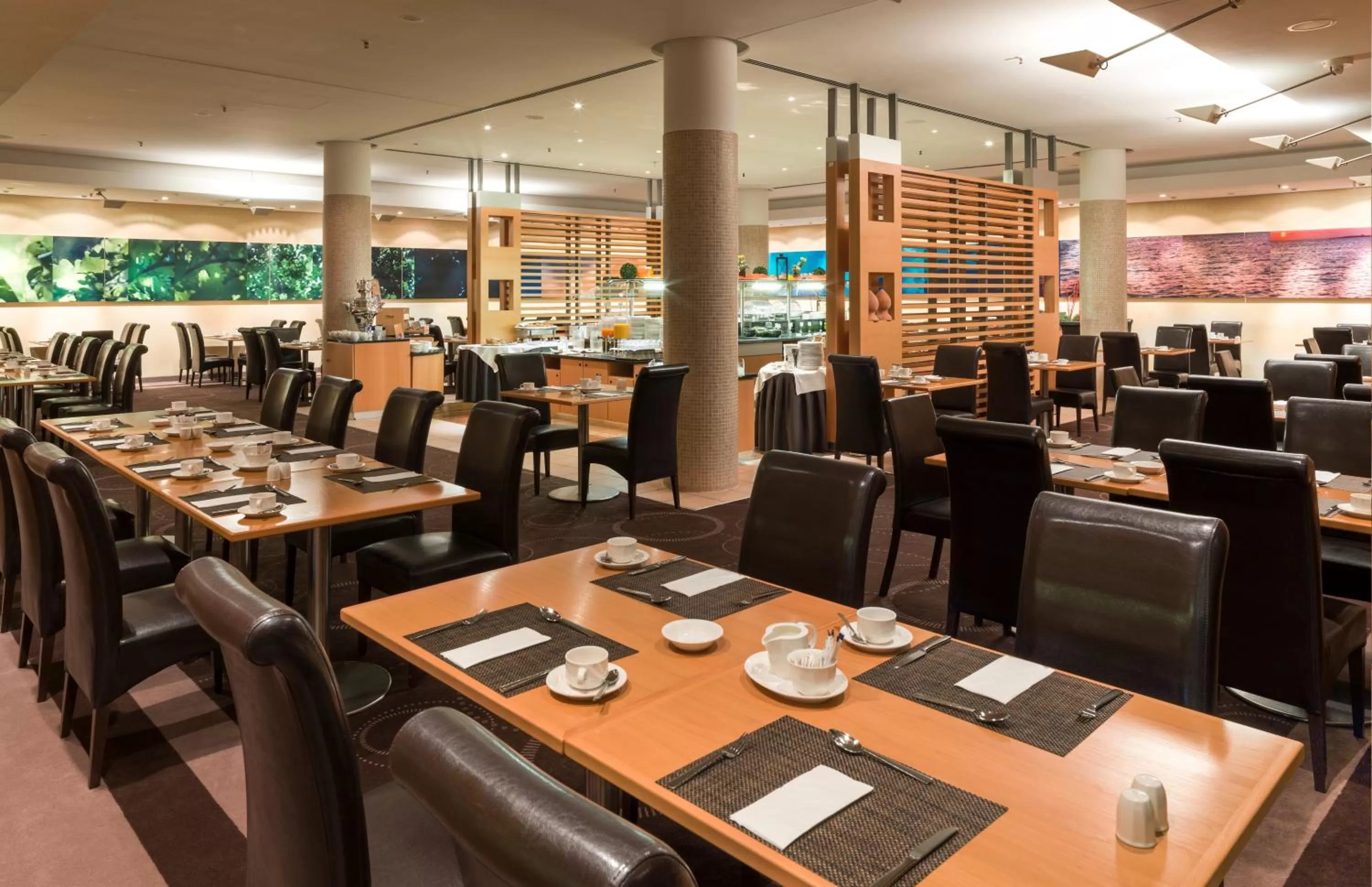 Restaurant/places to eat in Radisson Blu Hotel Hannover