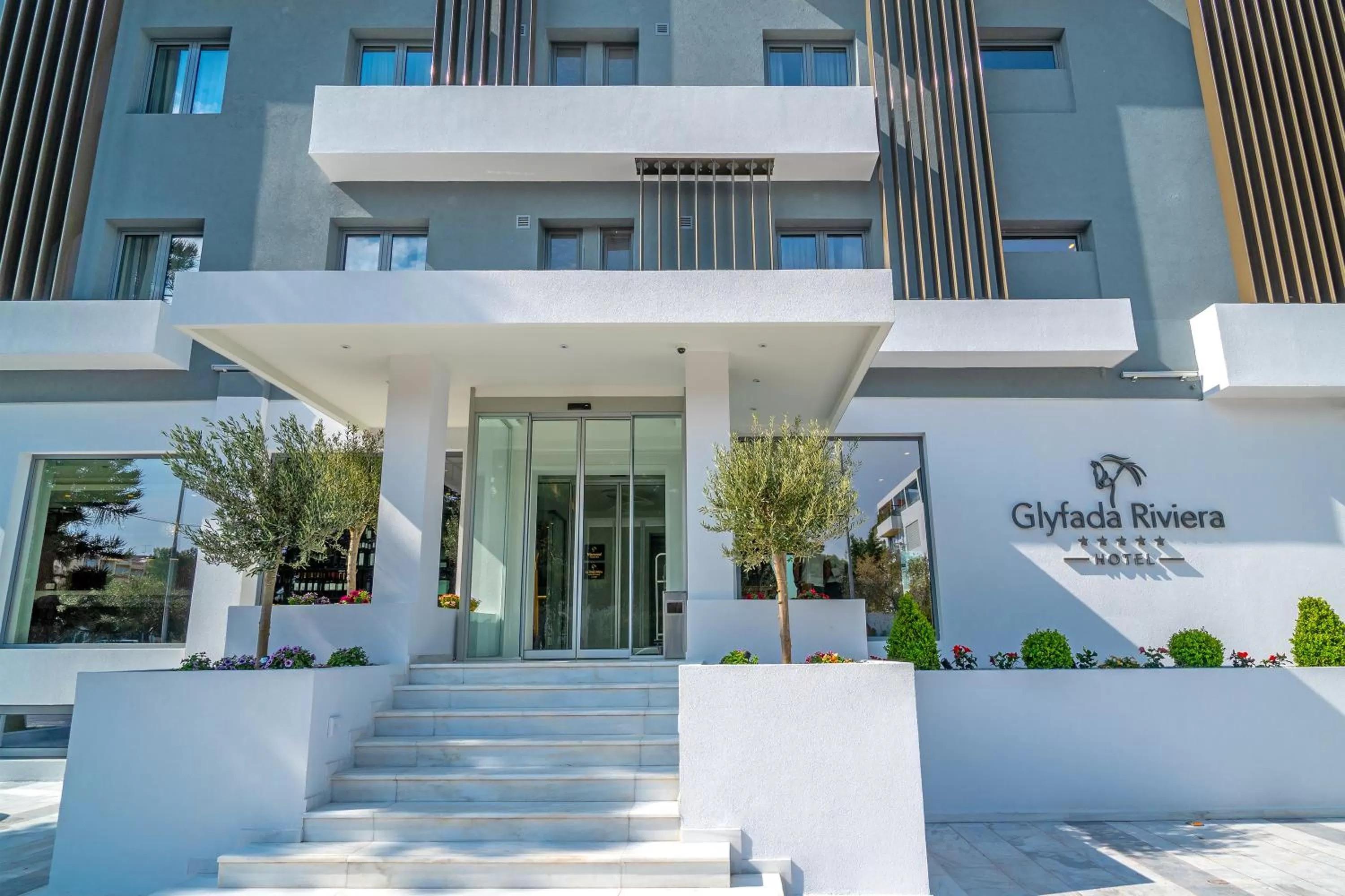 Facade/entrance in Glyfada Riviera Hotel