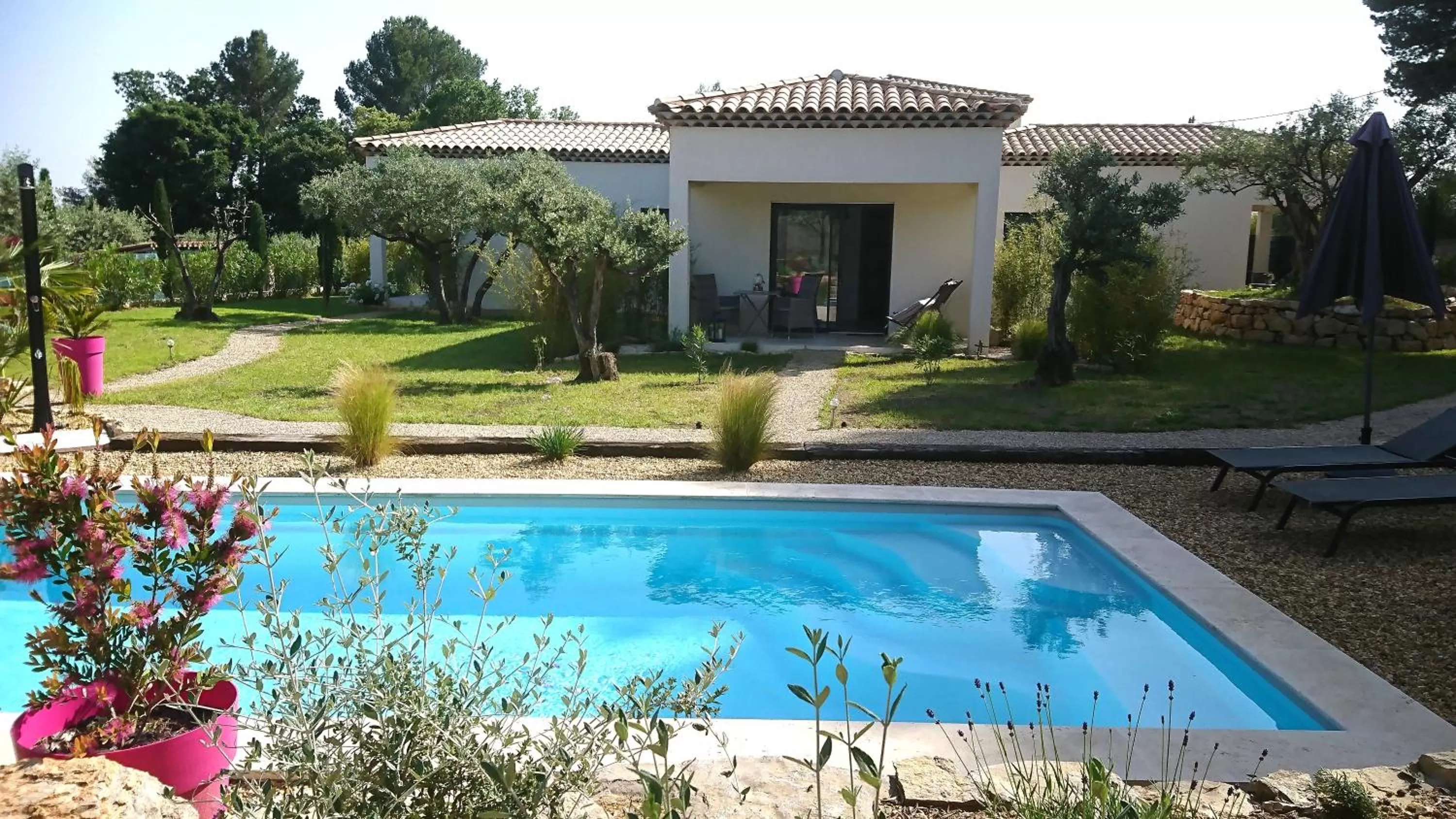 Garden, Swimming Pool in La Villa Aux Oliviers