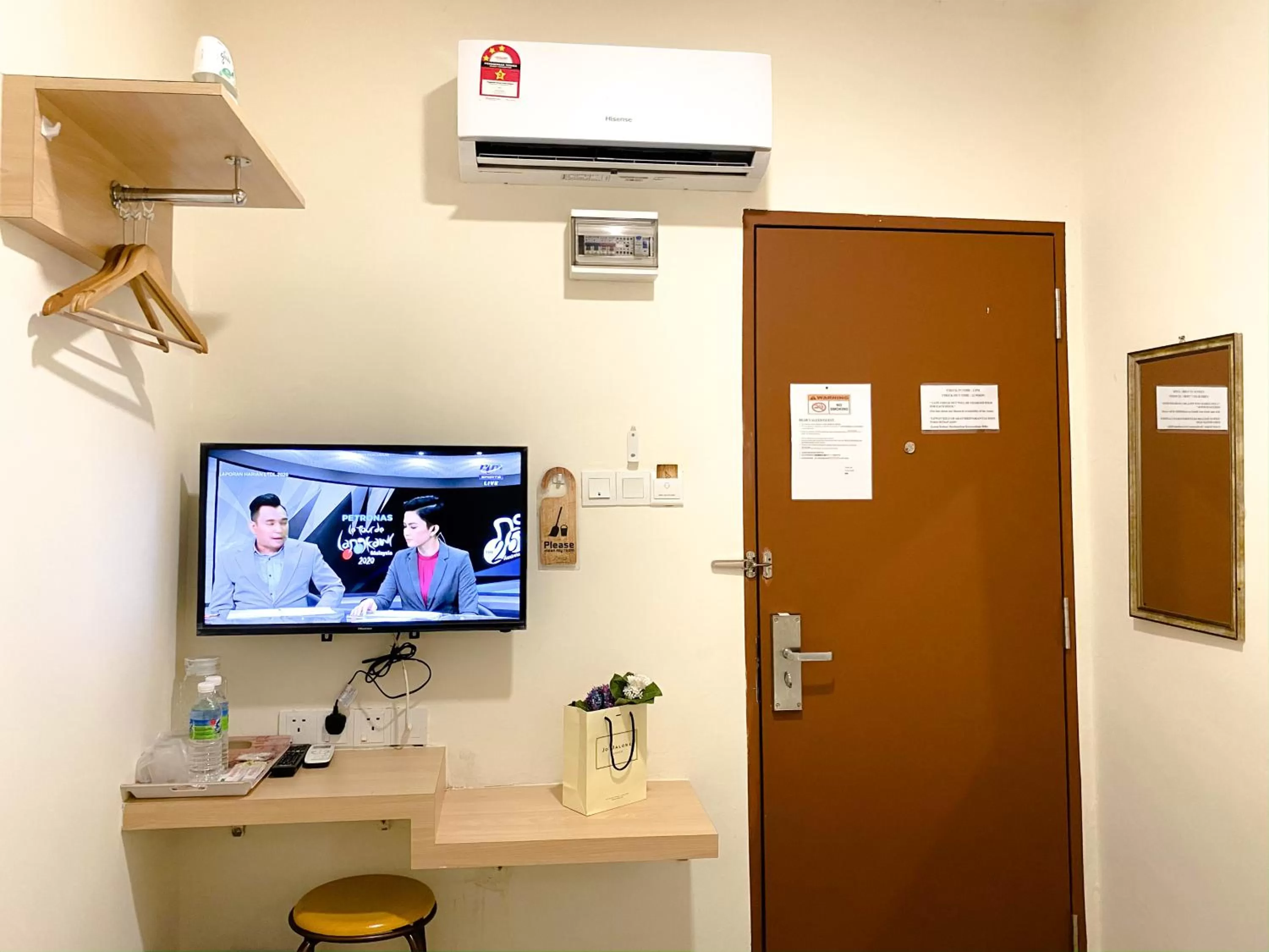 Bedroom in Carlsun Hotel