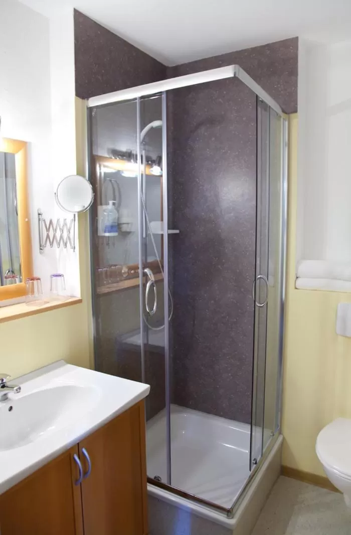 Bathroom in Hotel Weidenhof