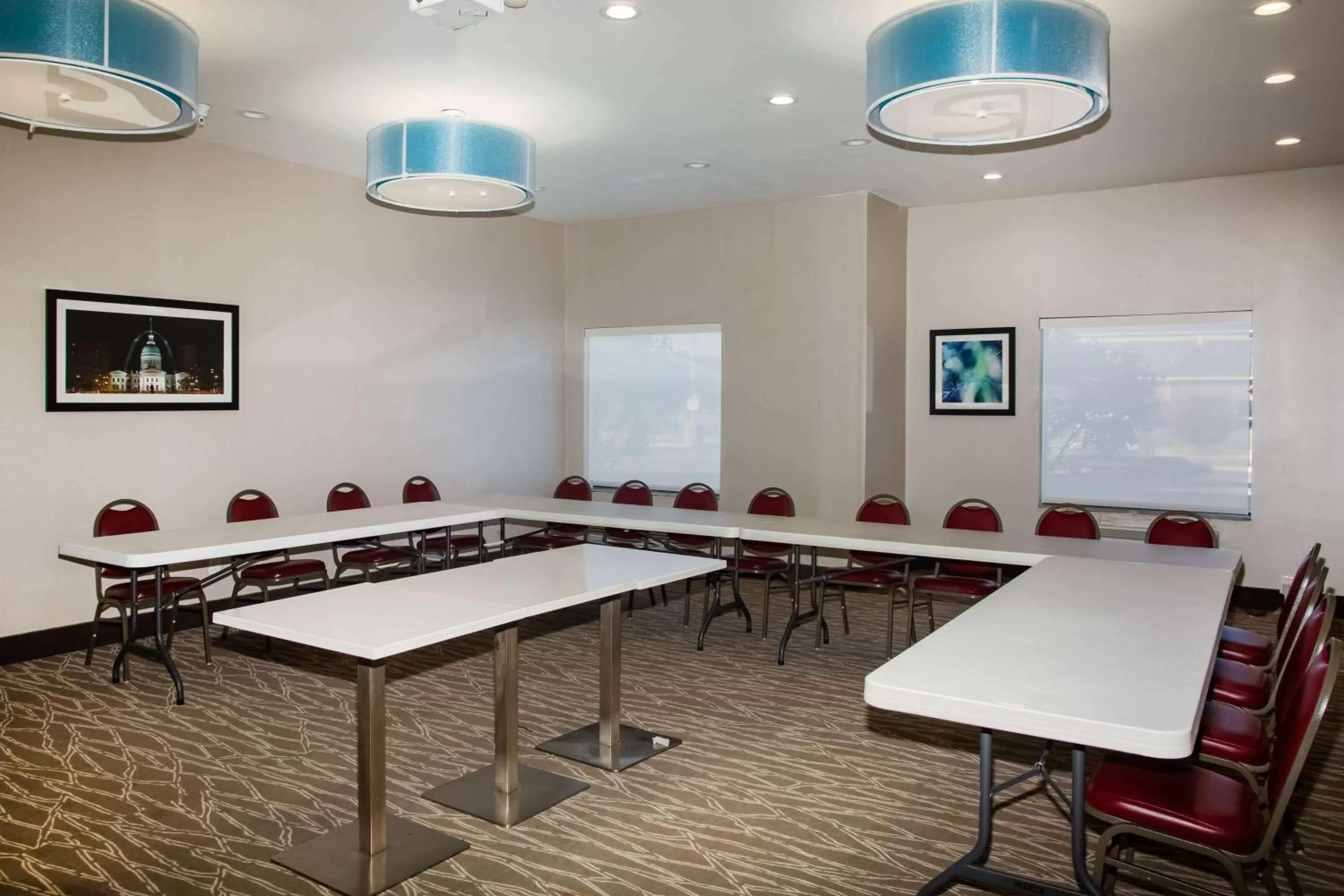 On site in La Quinta Inn & Suits by Wyndham Pontoon Beach IL