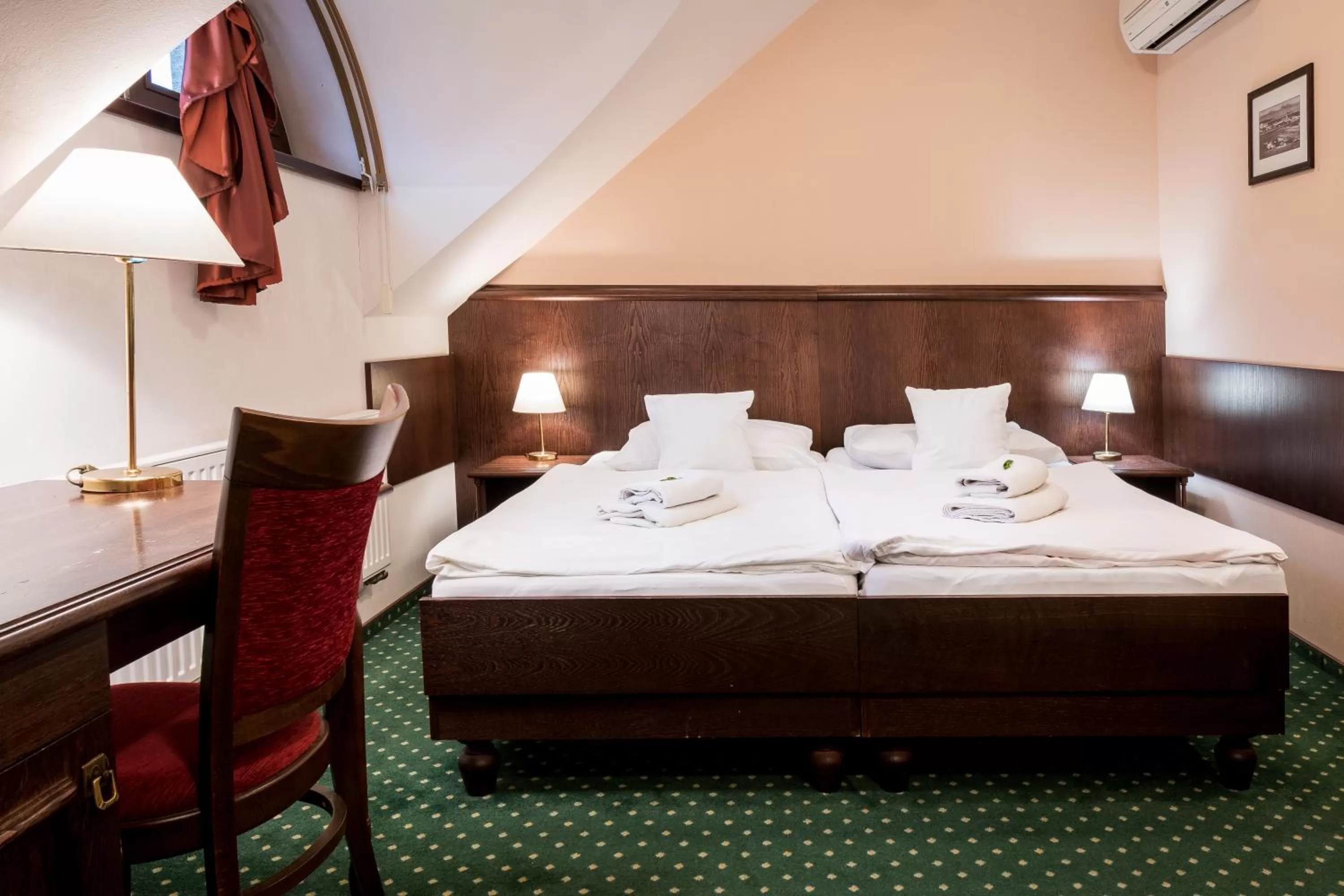 Bed in Hotel U Hejtmana Šarovce