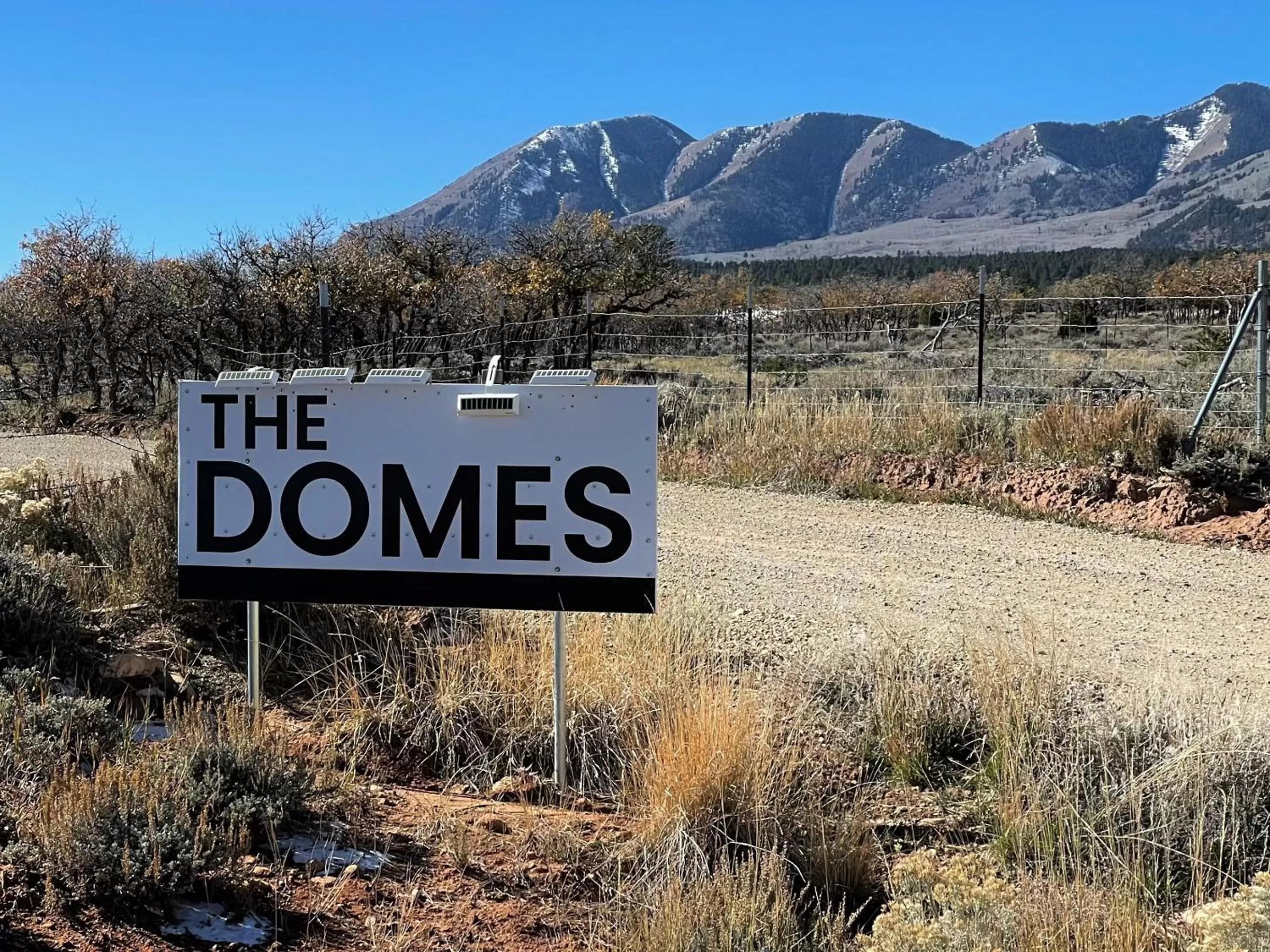 Facade/entrance in Blue Mountain Domes - The WOW Experience
