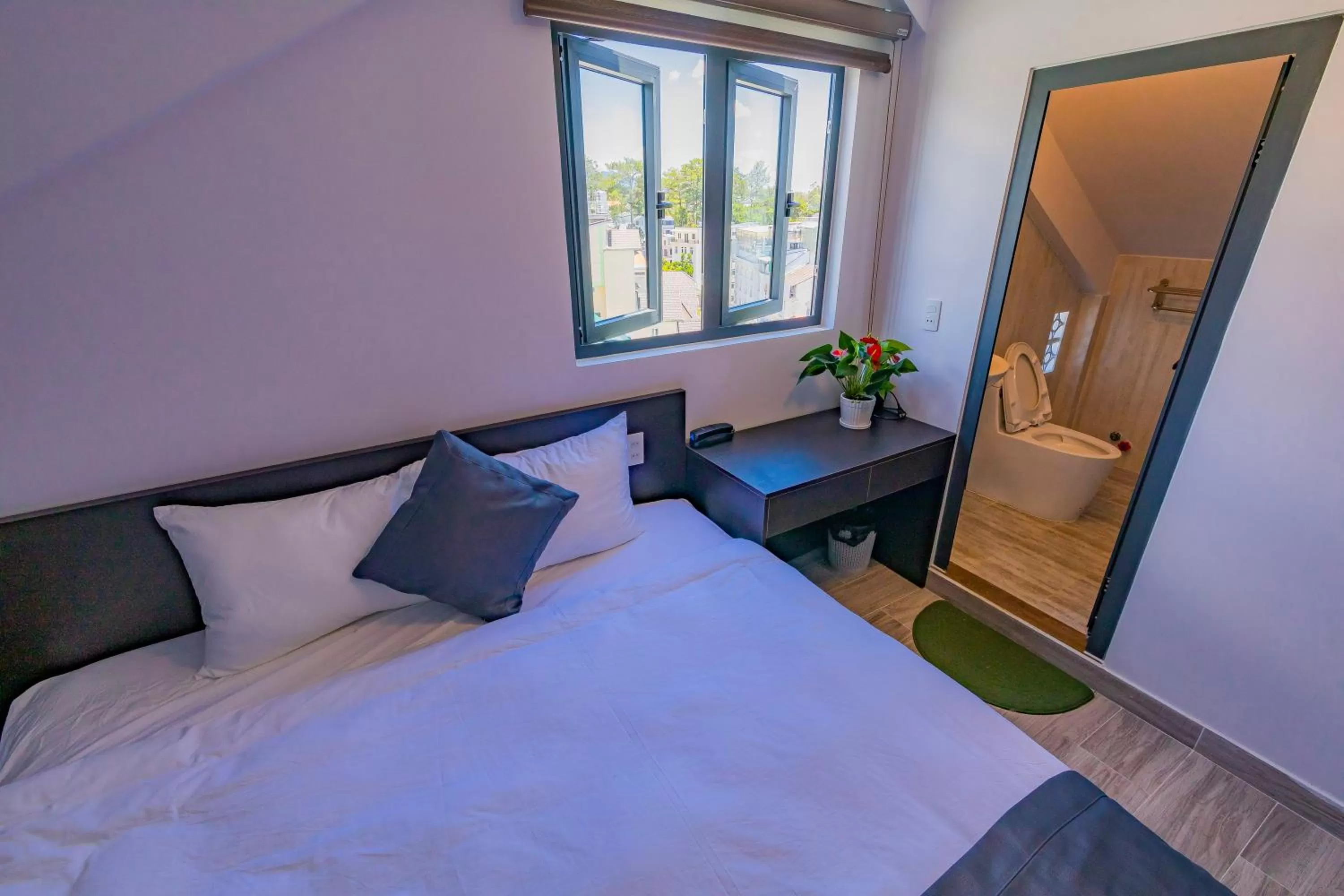 Bed in Khanh Uyen 3 Hotel