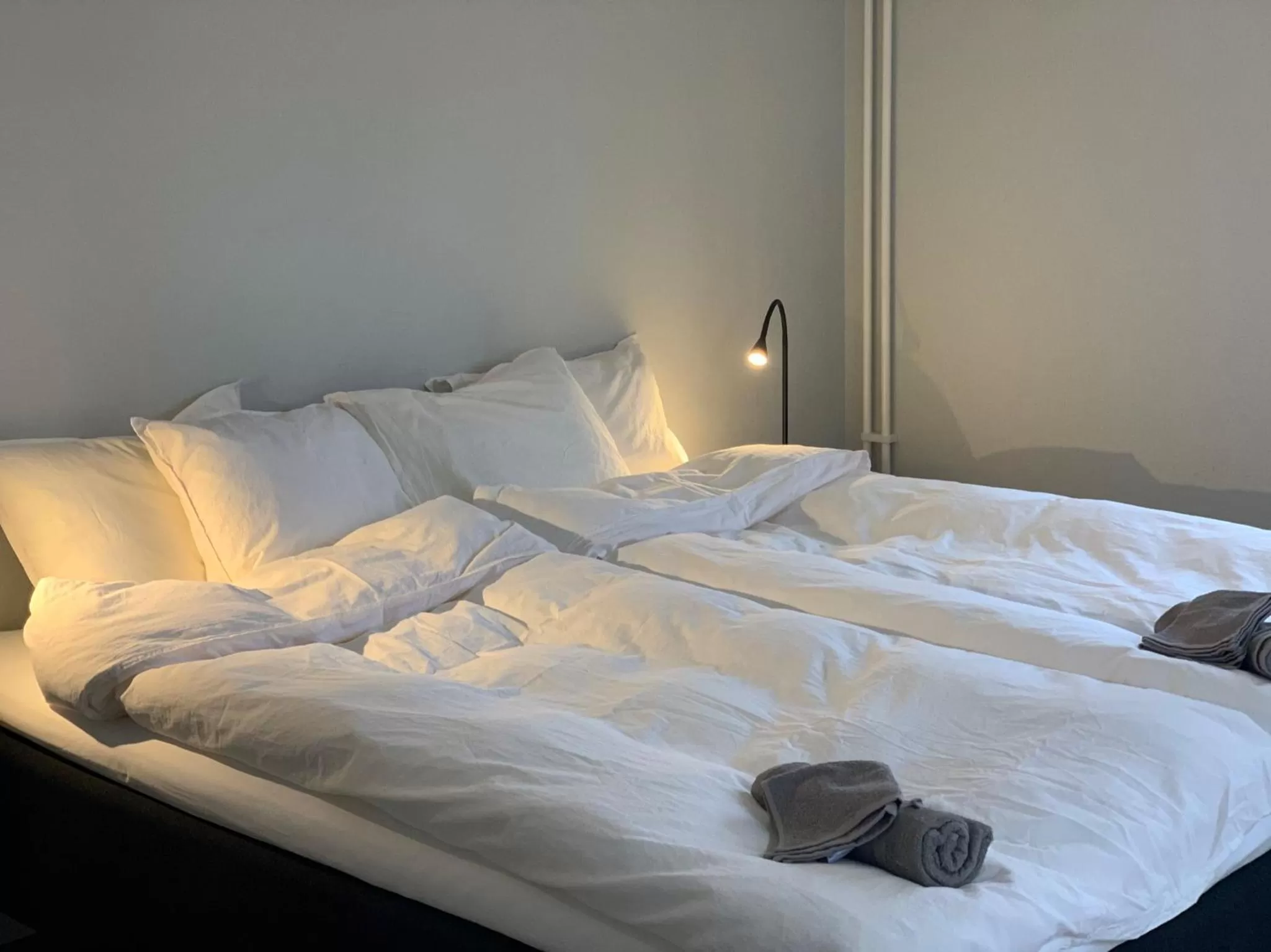 Bed in Segerstadsby Gårdshotell AB