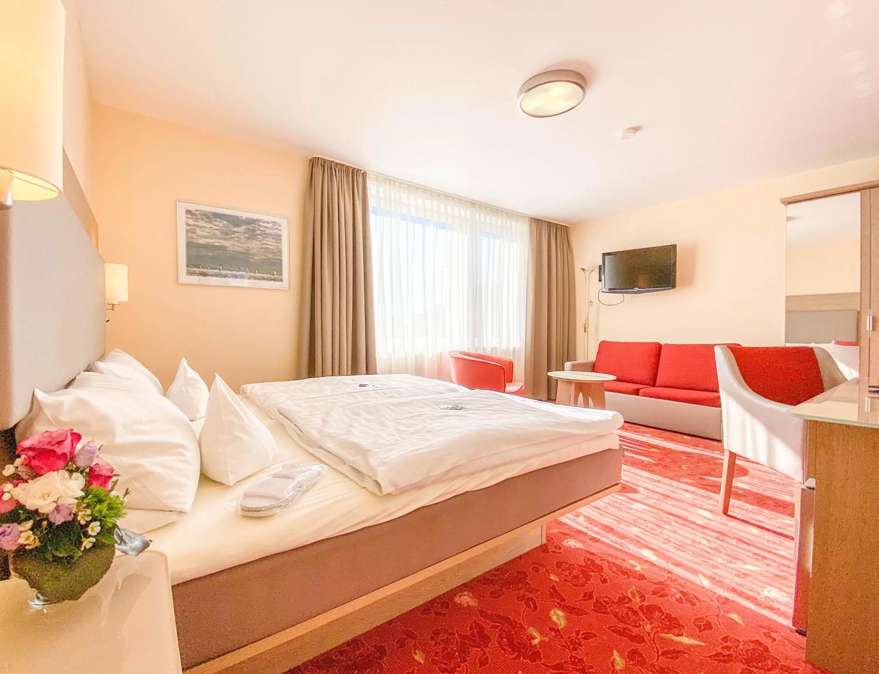 Photo of the whole room, Bed in Hotel-Restaurant Vier Linden