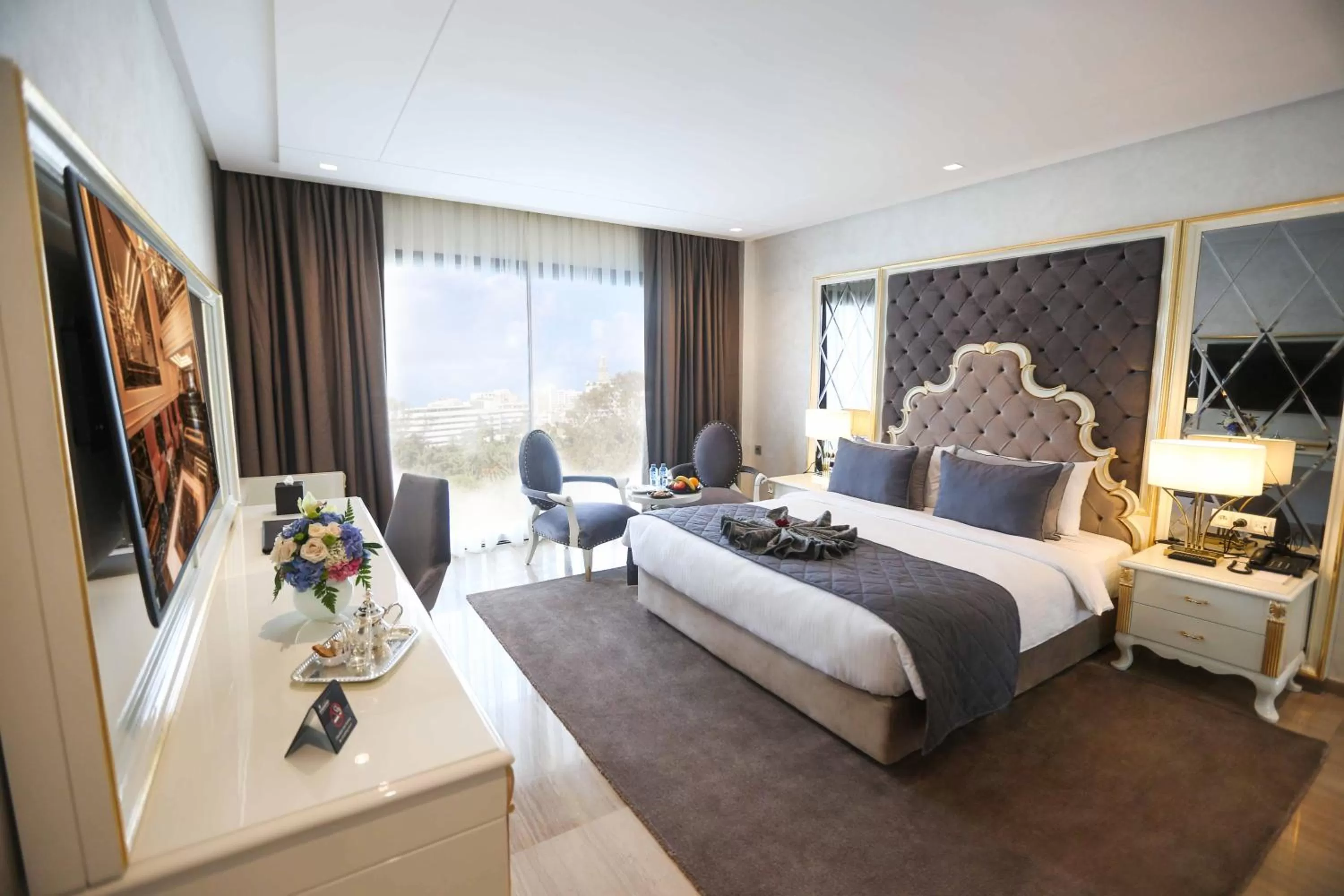 Photo of the whole room, Bed in Suite Hotel Casa Diamond