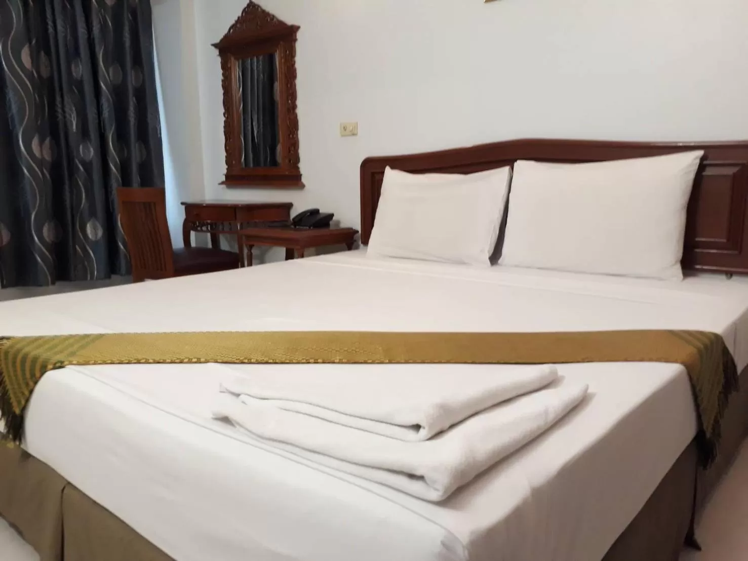 Bedroom, Bed in New Siam II