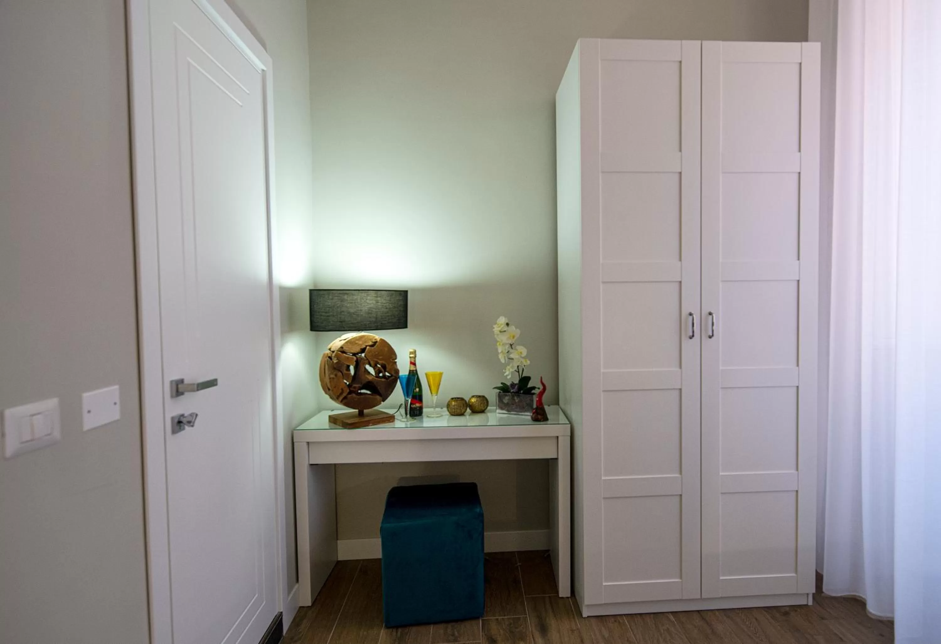 hair dresser, Kitchen/Kitchenette in VIVI A NAPOLI