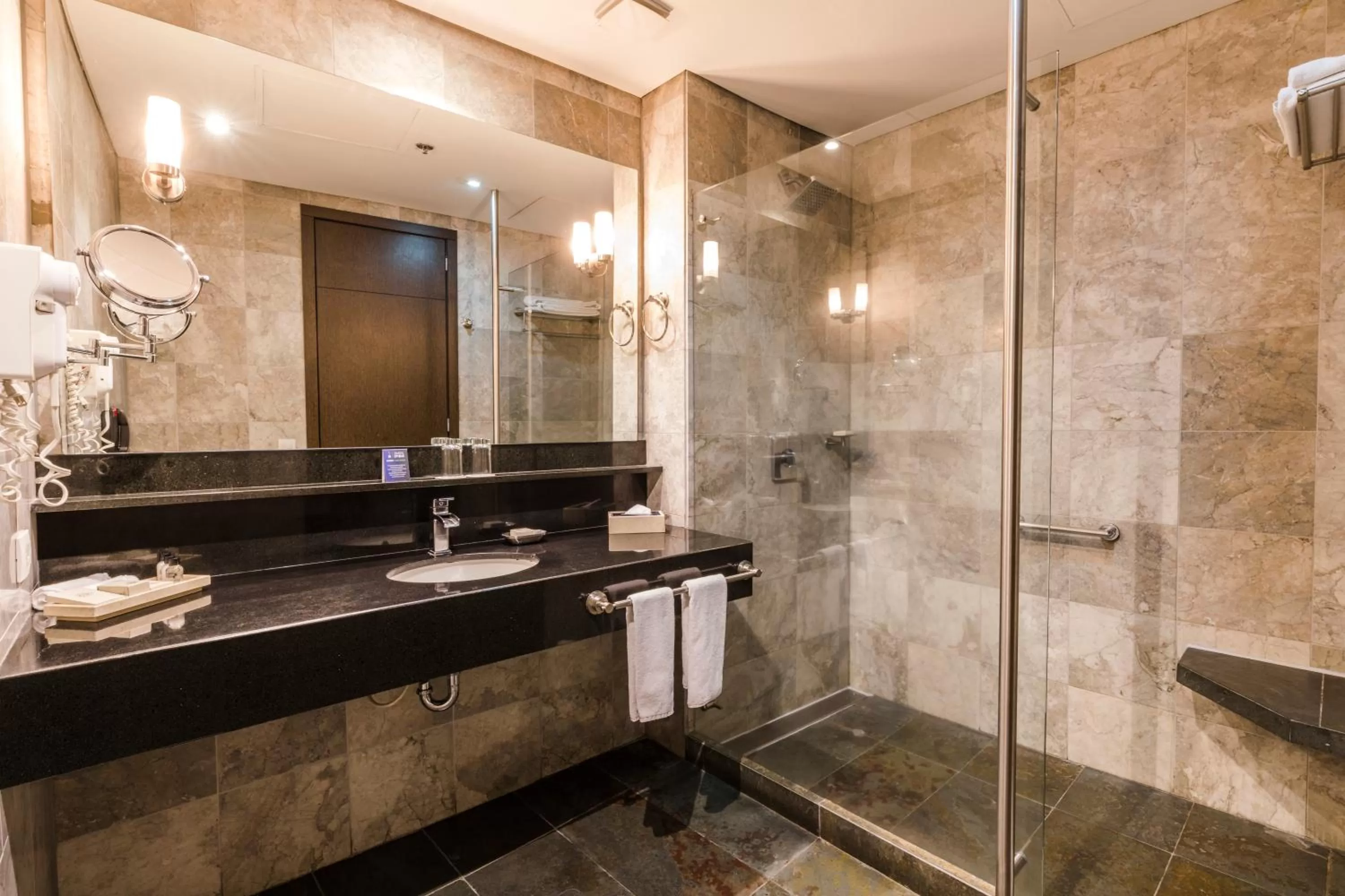 Bathroom in Hotel Spiwak Chipichape Cali