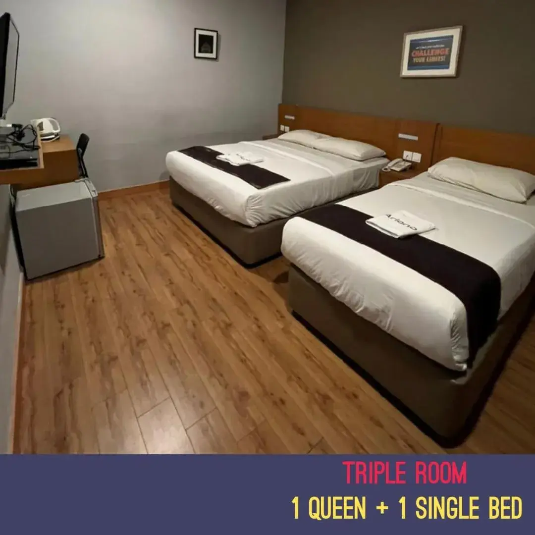 Standard Triple Room in Hotel Zamburger Second Link Standard Triple Room in Hotel Zamburger Second Link