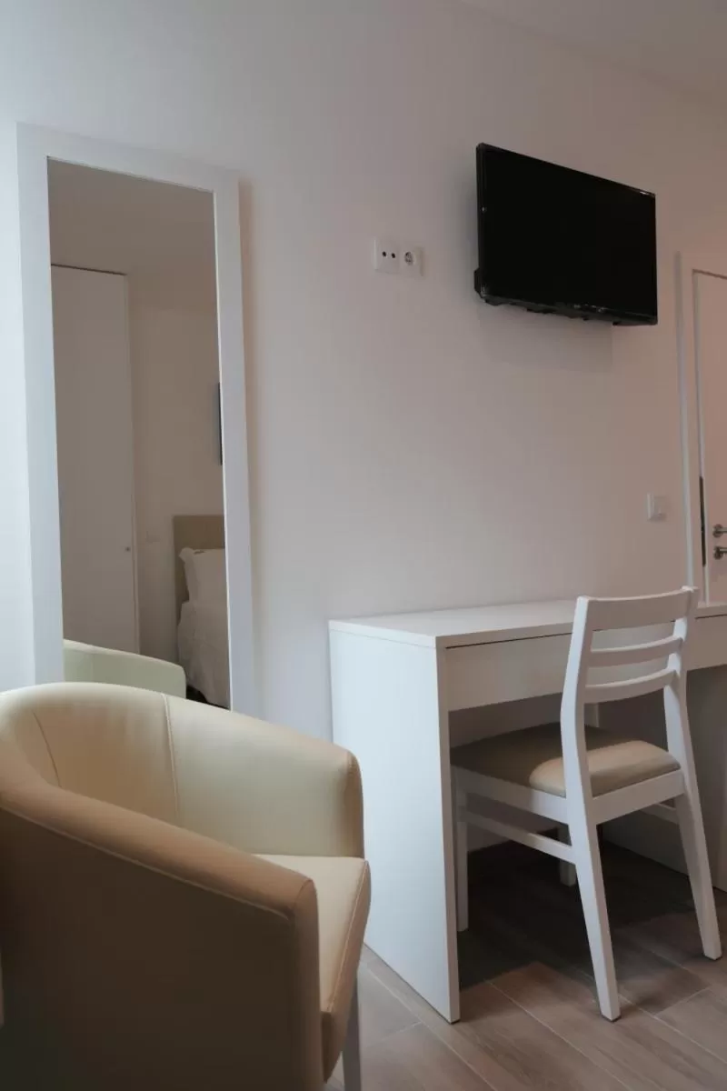 Bedroom in Coimbra Monumentais B&B