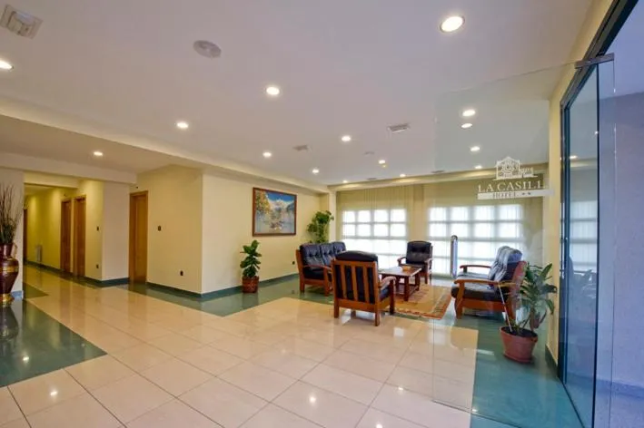 Seating area in Hotel Restaurante La Casilla