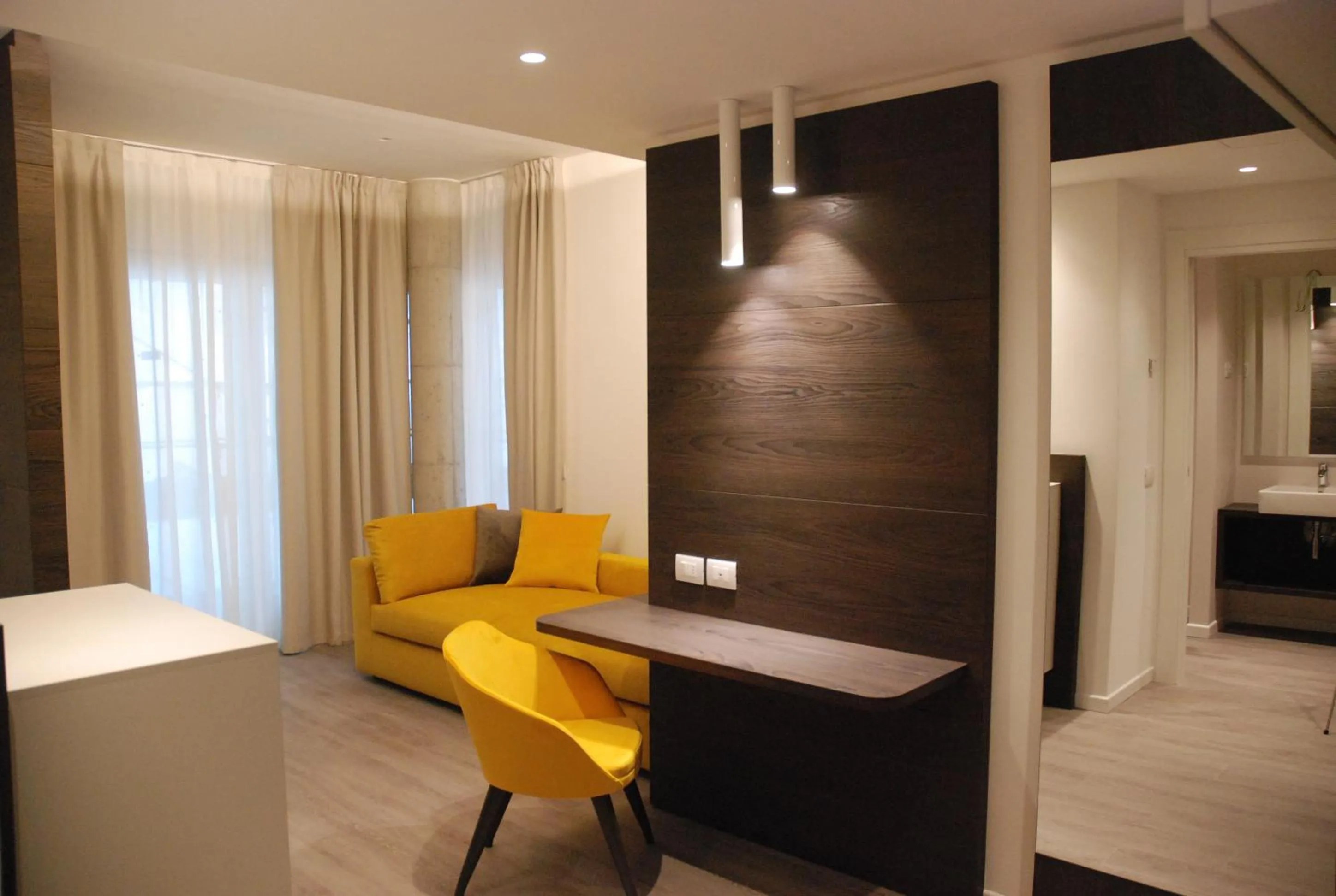 Photo of the whole room in Solho Hotel