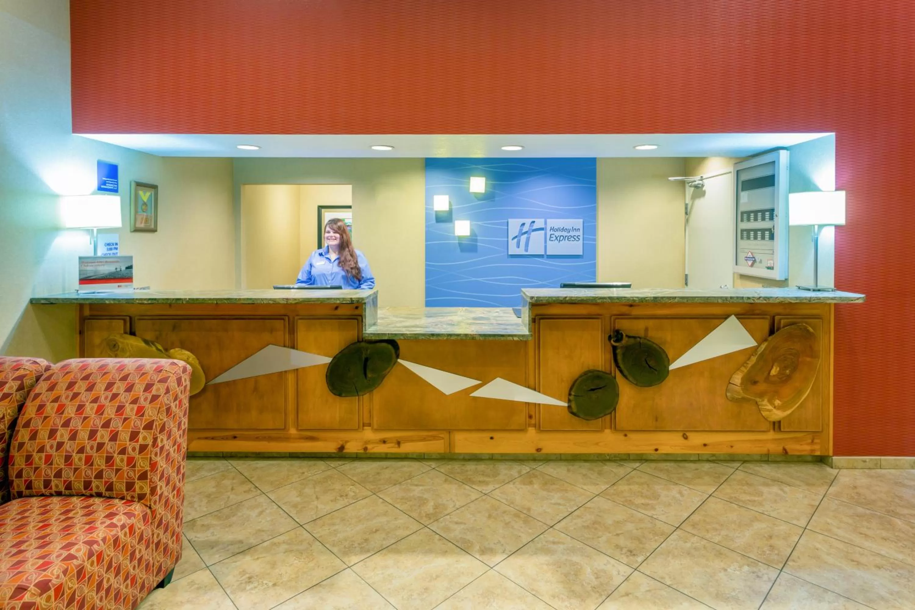 Lobby or reception in Holiday Inn Express Roseburg by IHG
