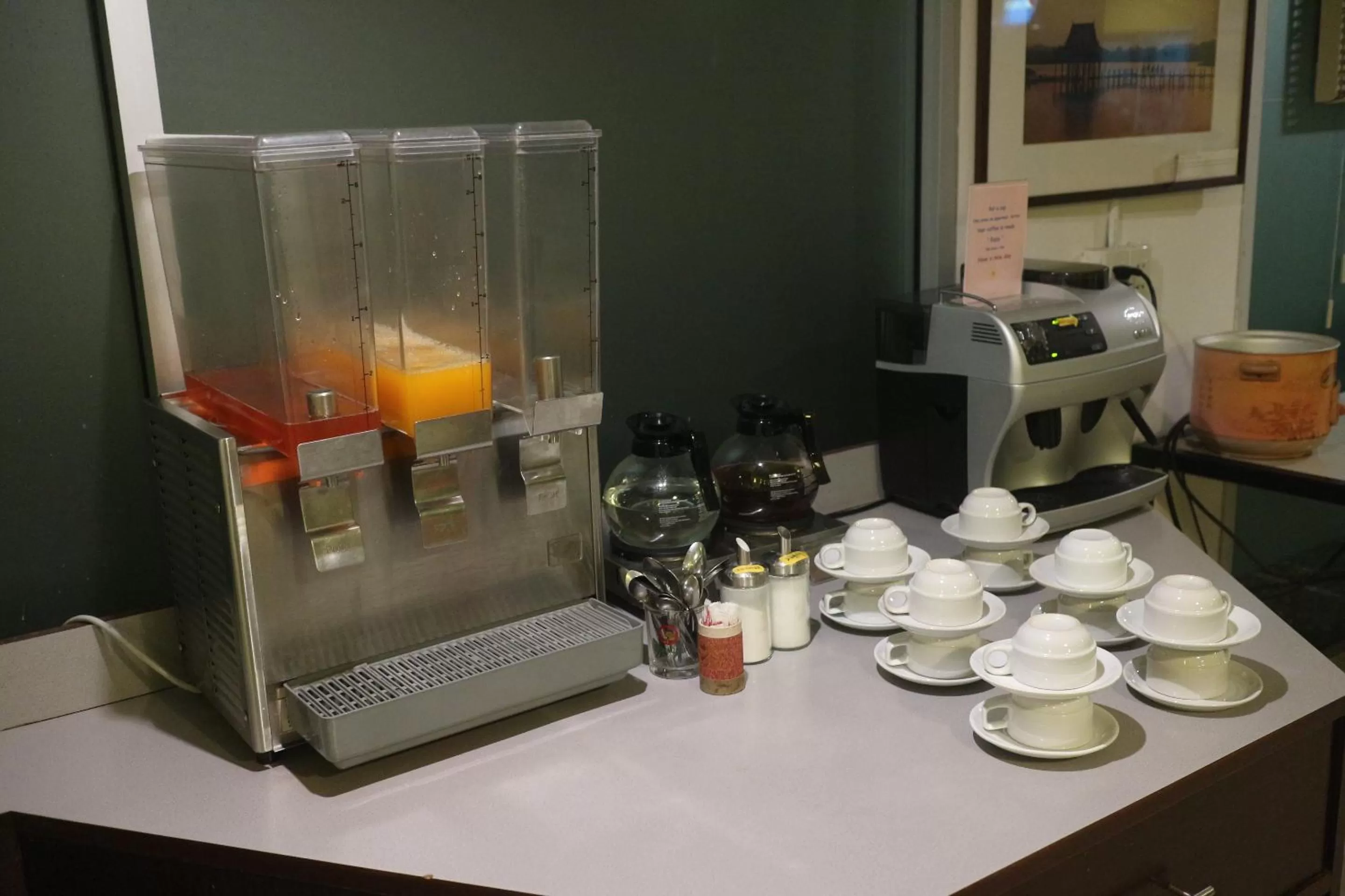 Continental breakfast in Floral Shire Suvarnabhumi Airport