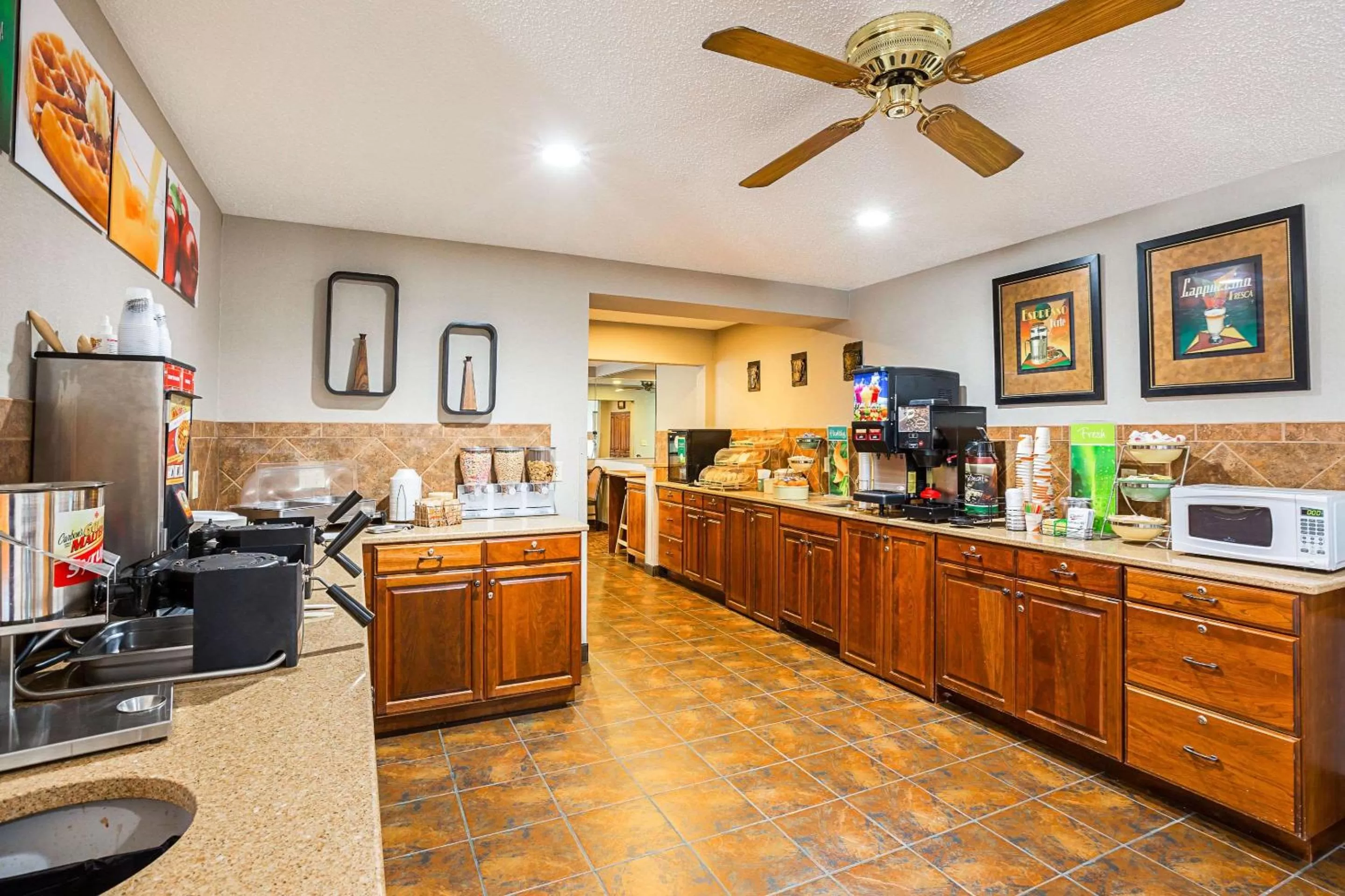 Restaurant/places to eat in Quality Inn Mitchell I-90