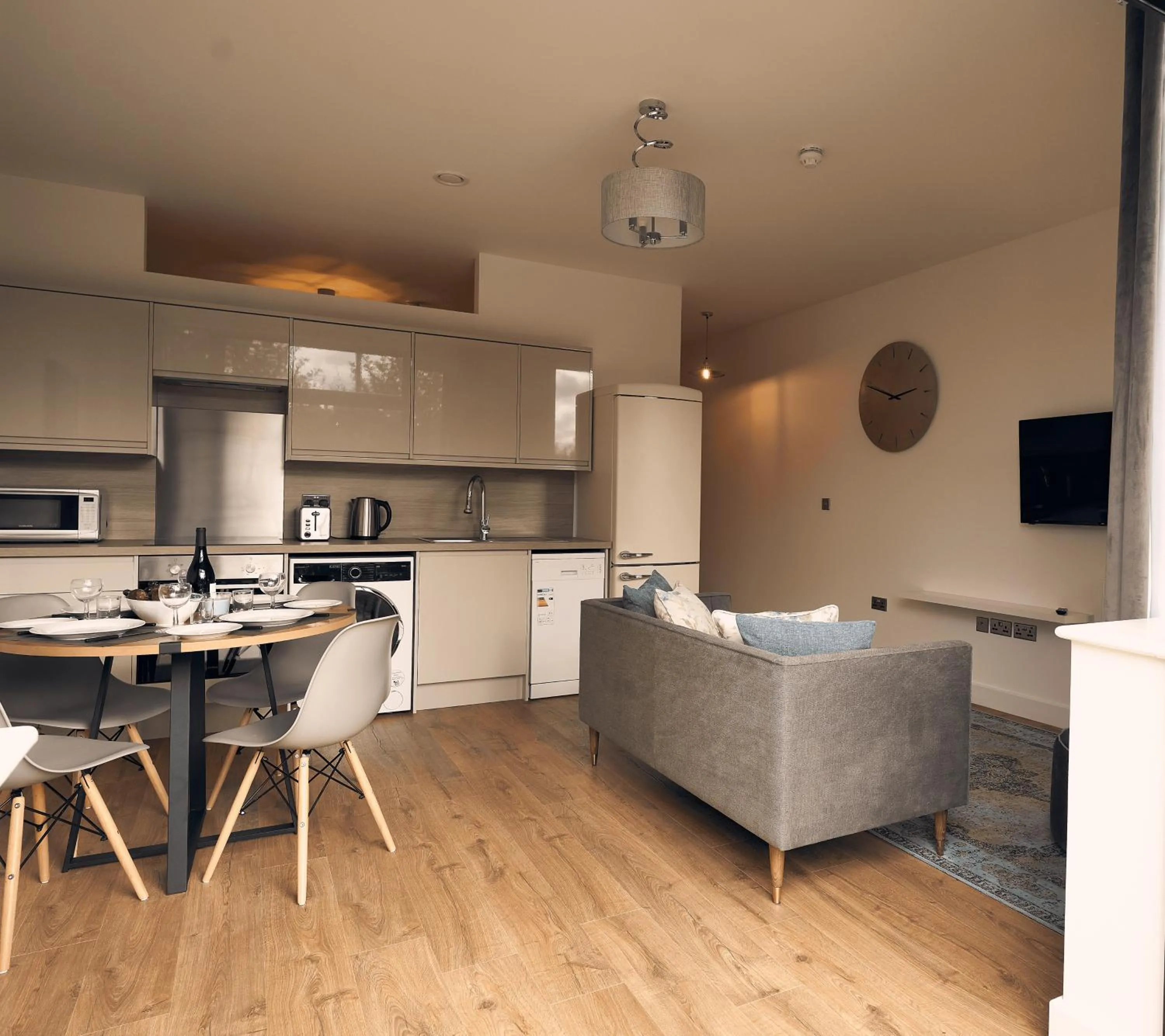 One-Bedroom Standard Apartment in Herongate Apartments