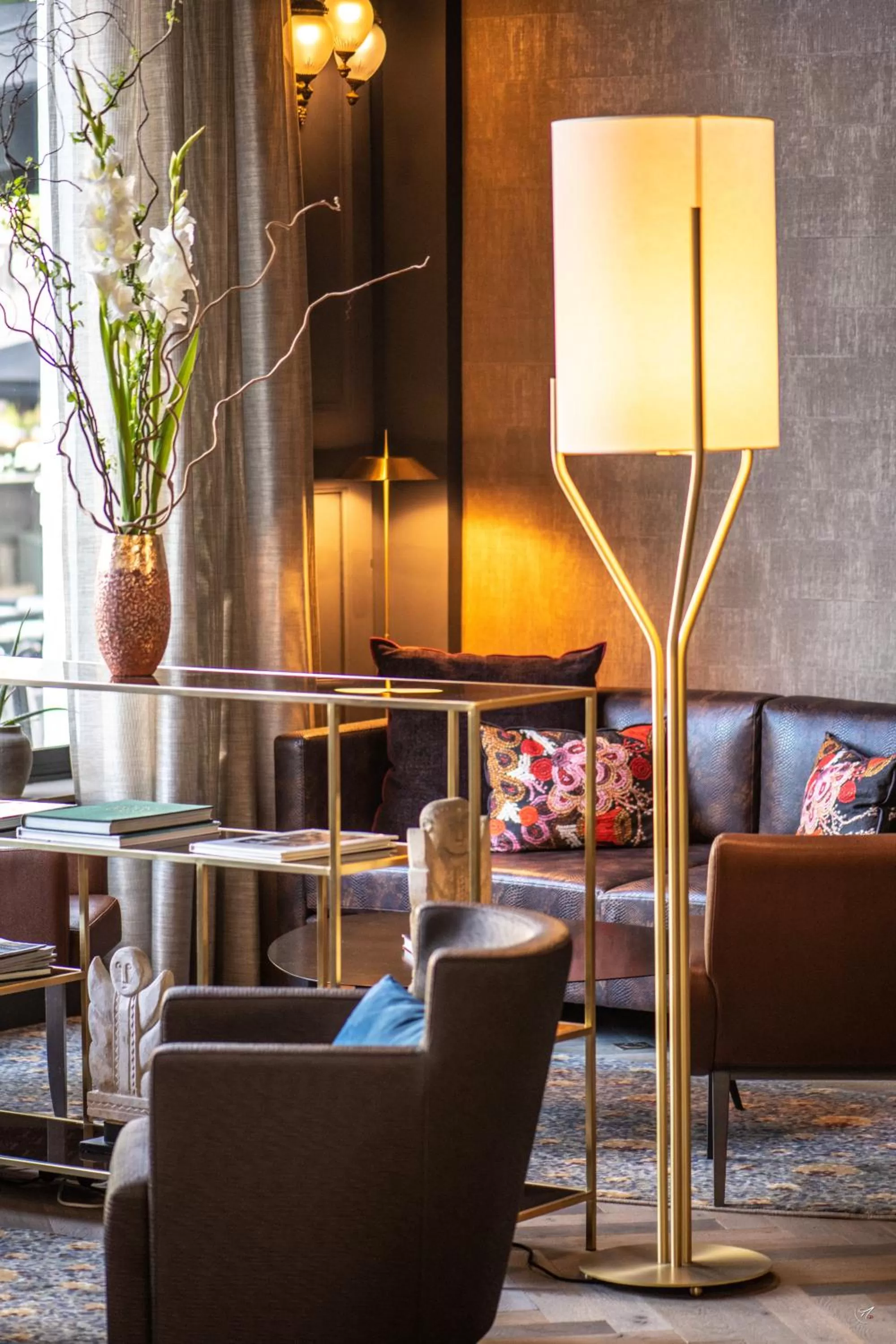 Lobby or reception in Continental Hotel